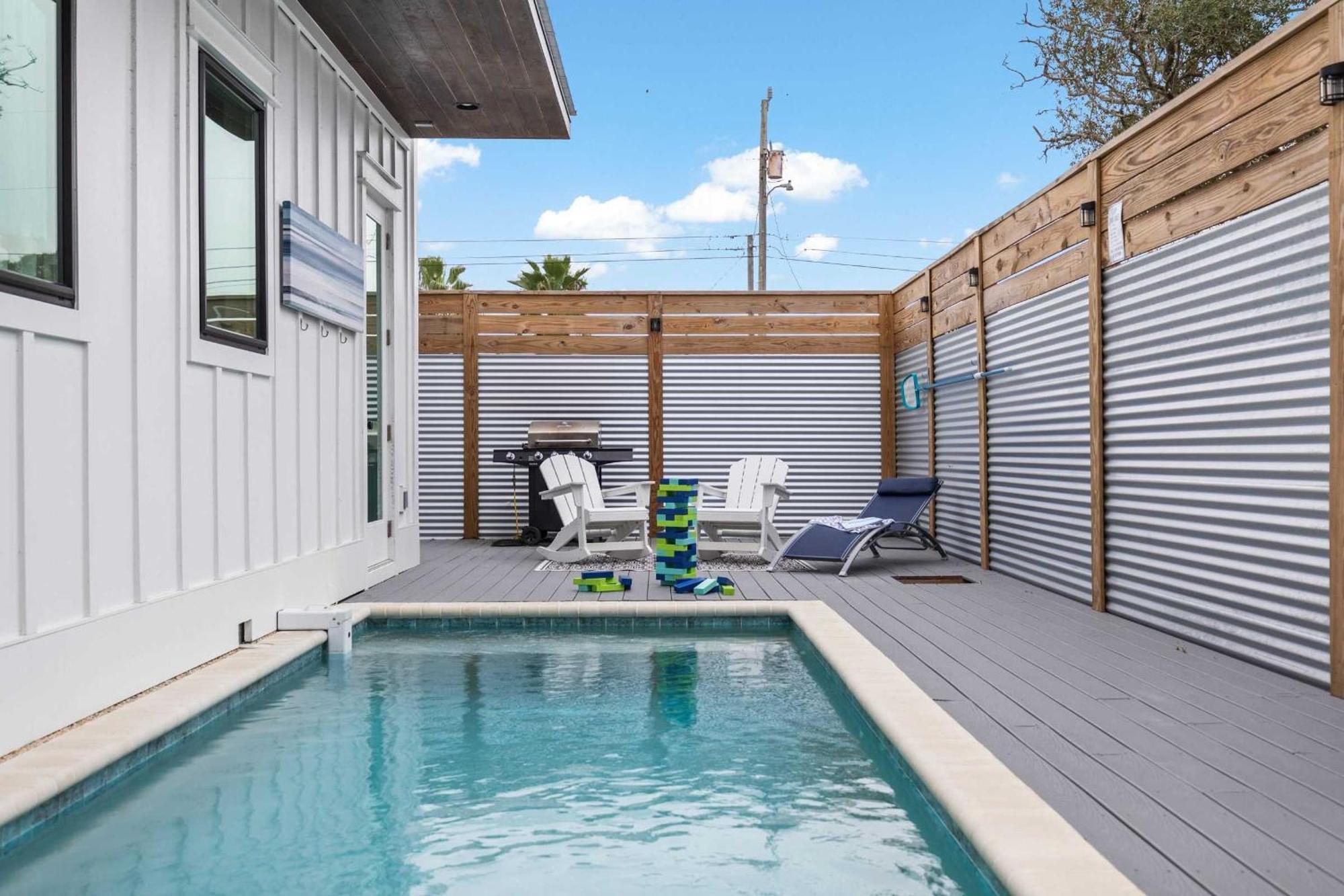 Holiday home Lux Newly Built Seaglass And Sunsets Heatable Pool Close To Family Friendly *