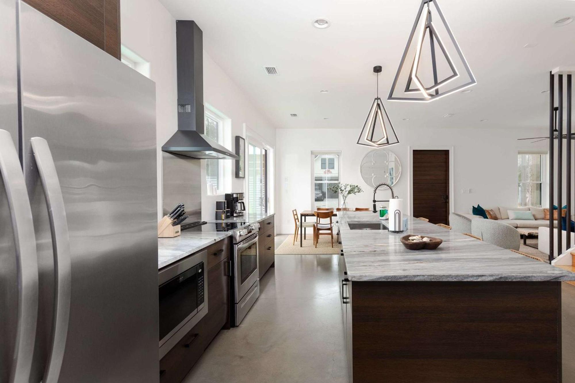Lux Newly Built Seaglass And Sunsets Heatable Pool Close To Family Friendly Panama City Beach