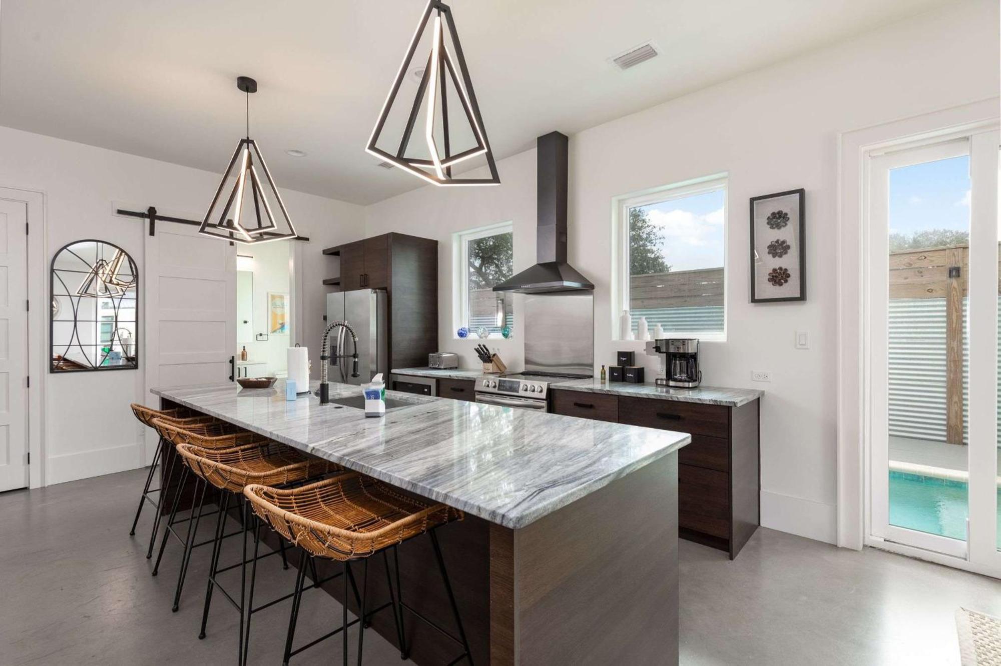 Lux Newly Built Seaglass And Sunsets Heatable Pool Close To Family Friendly *