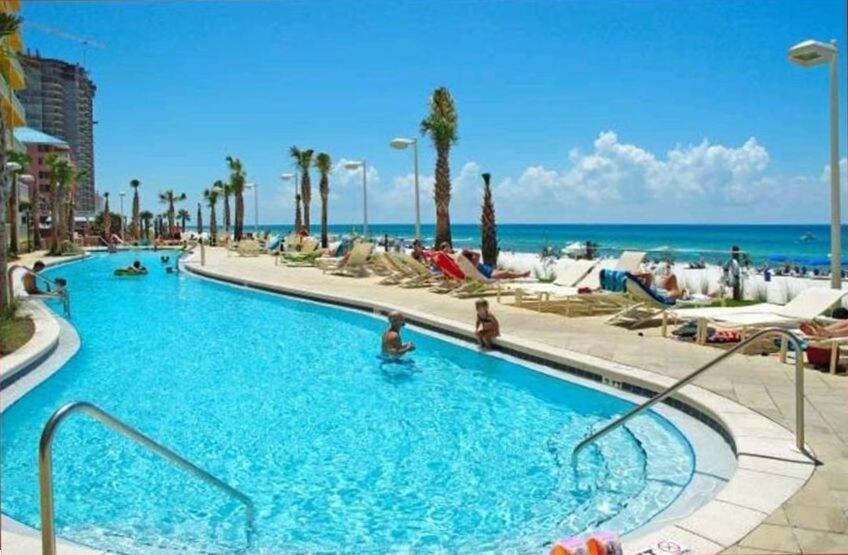 Calypso 209w Incredible Corner Unit View In Pcb Apartment *