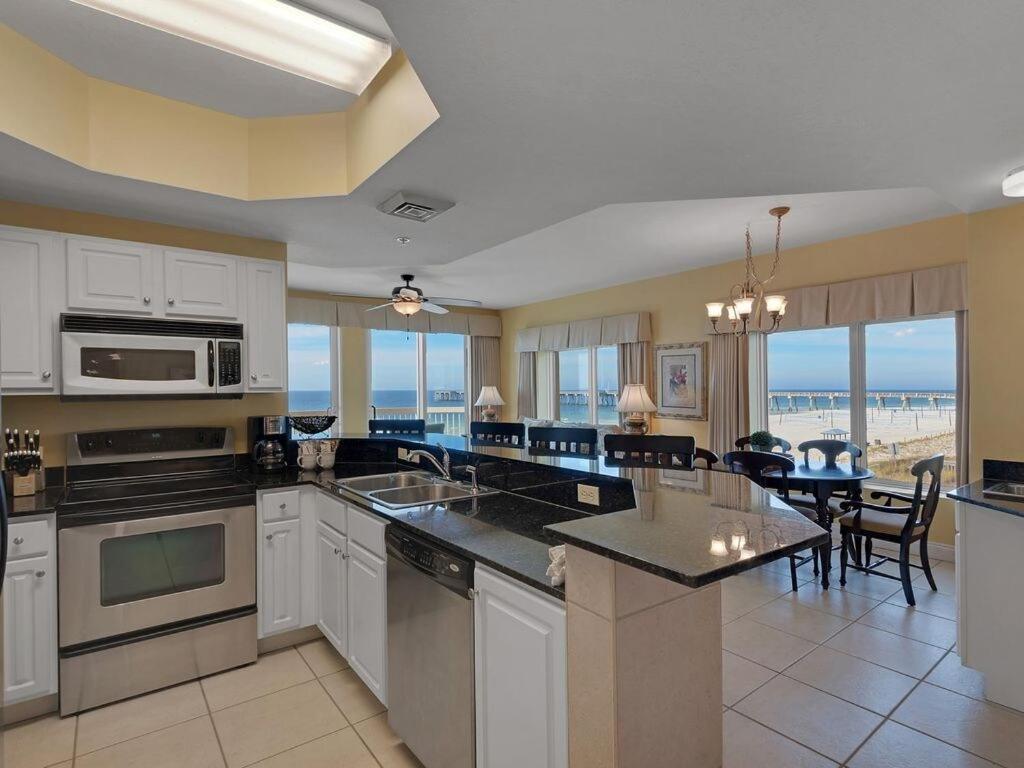 Calypso 209w Incredible Corner Unit View In Pcb Apartment