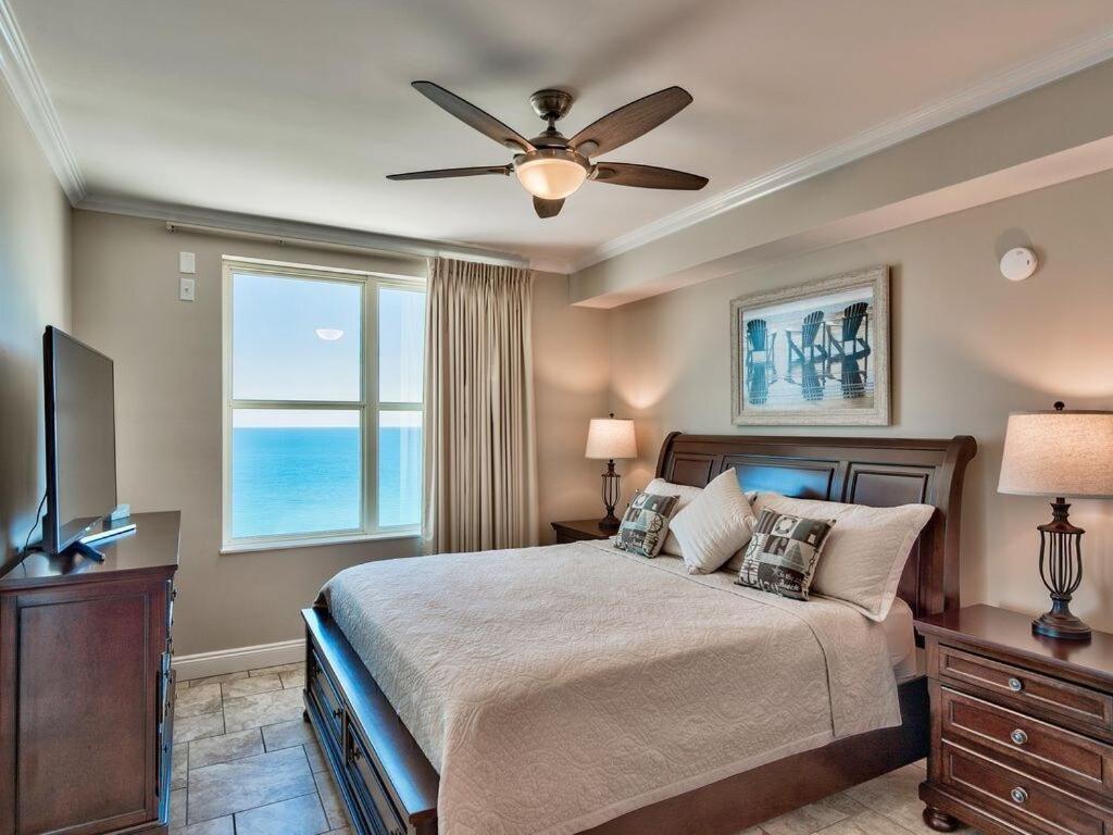 Aqua 2102 Apartment *