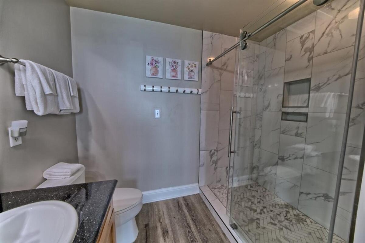 Aqua 707 Apartment *