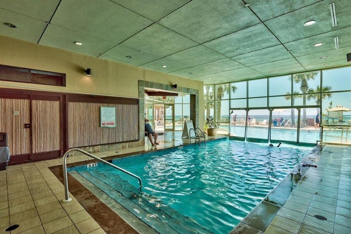 Aqua 705 Apartment *