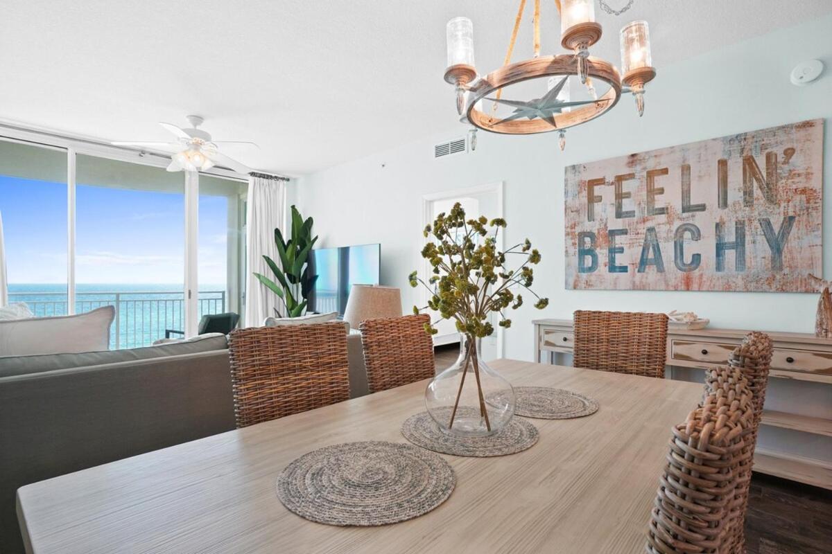 Aqua 603 Apartment