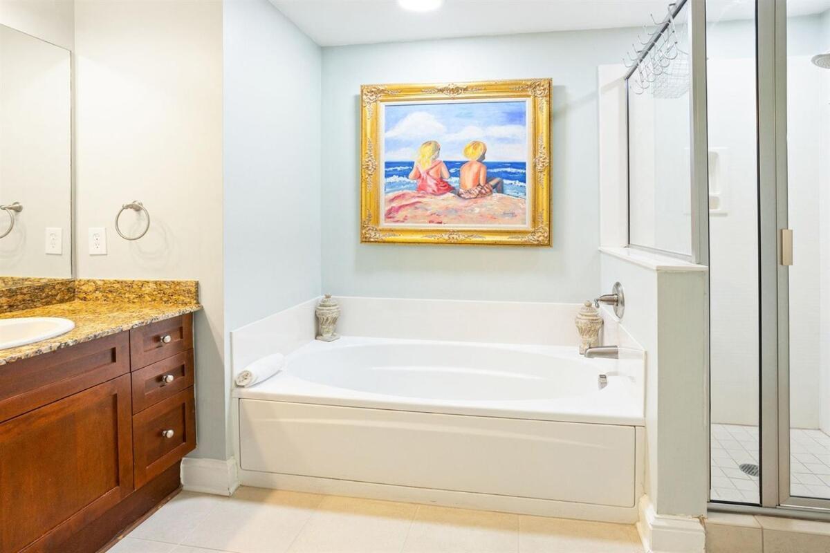 Aqua 203 Apartment Panama City Beach