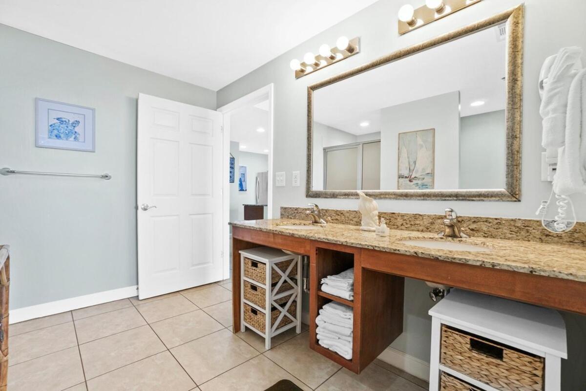 Splash 107w Apartment