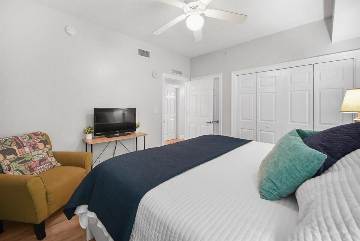 Calypso 1706 East Direct Gulf Front 3br 2 Kings 2ba Apartment Panama City Beach