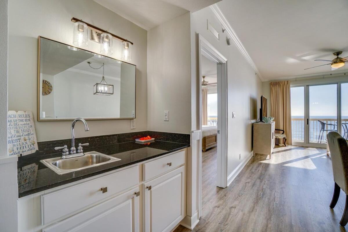 1104 West 3 Bedrooms Including 2 King Bedrooms And Custom Apartment *