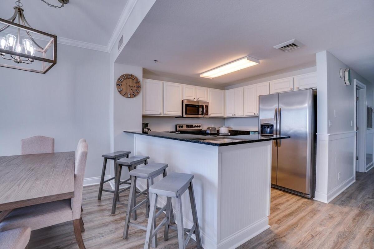 1104 West 3 Bedrooms Including 2 King Bedrooms And Custom Apartment