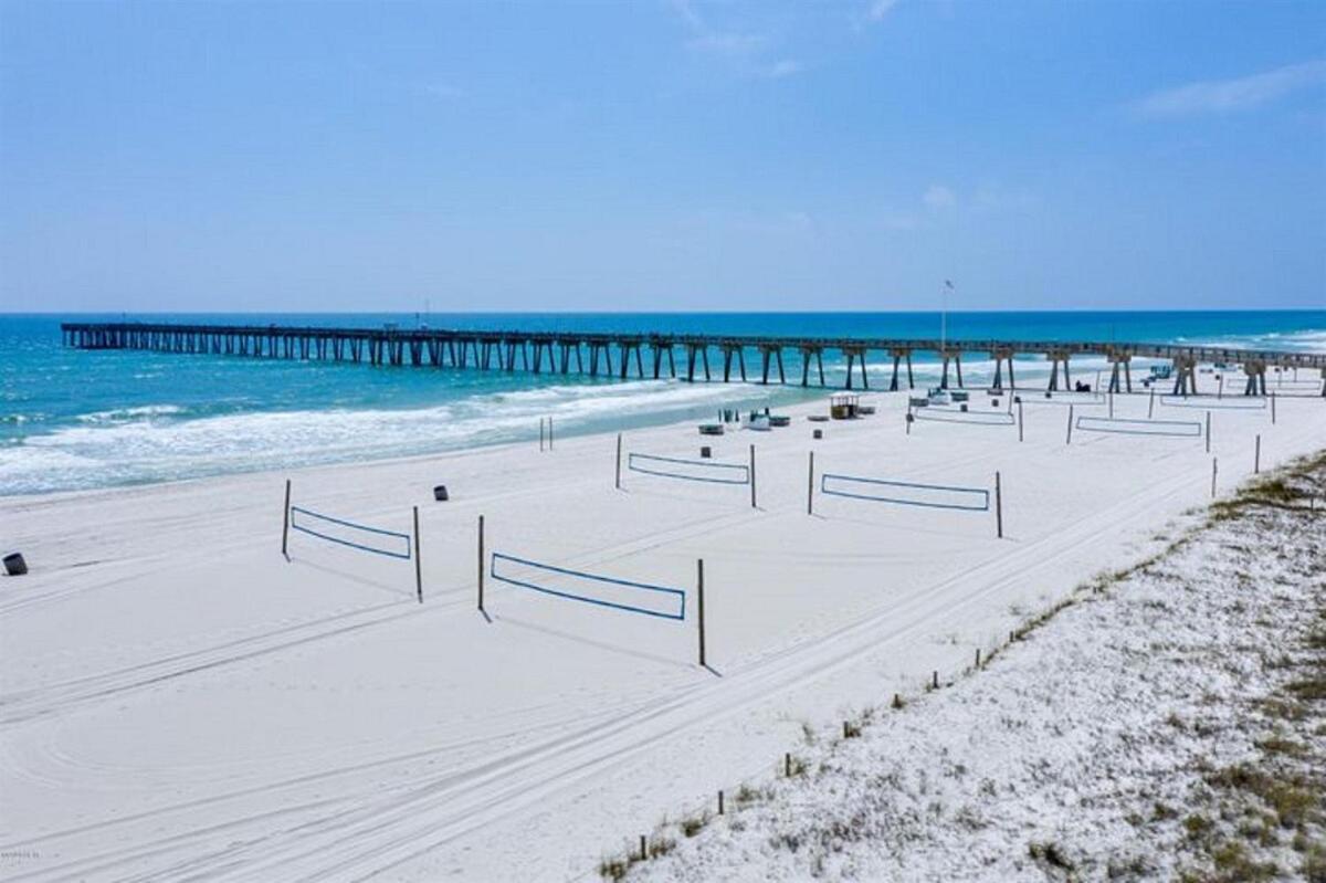 Apartment 1104 West 3 Bedrooms Including 2 King Bedrooms And Custom