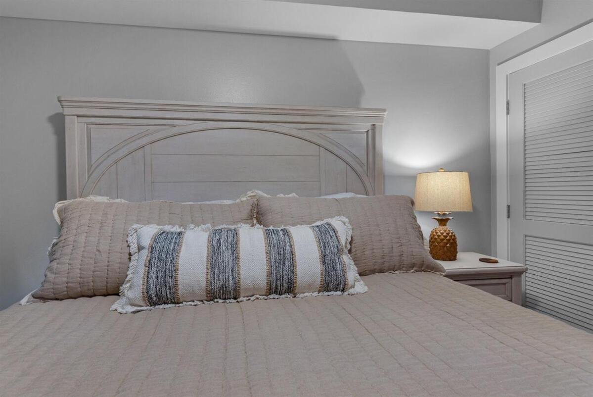 Apartment Calypso 302 West Direct Front Awesome!