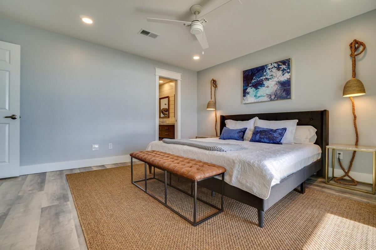Ramsgate 22 Premium Quality One Level Fully Renovated *