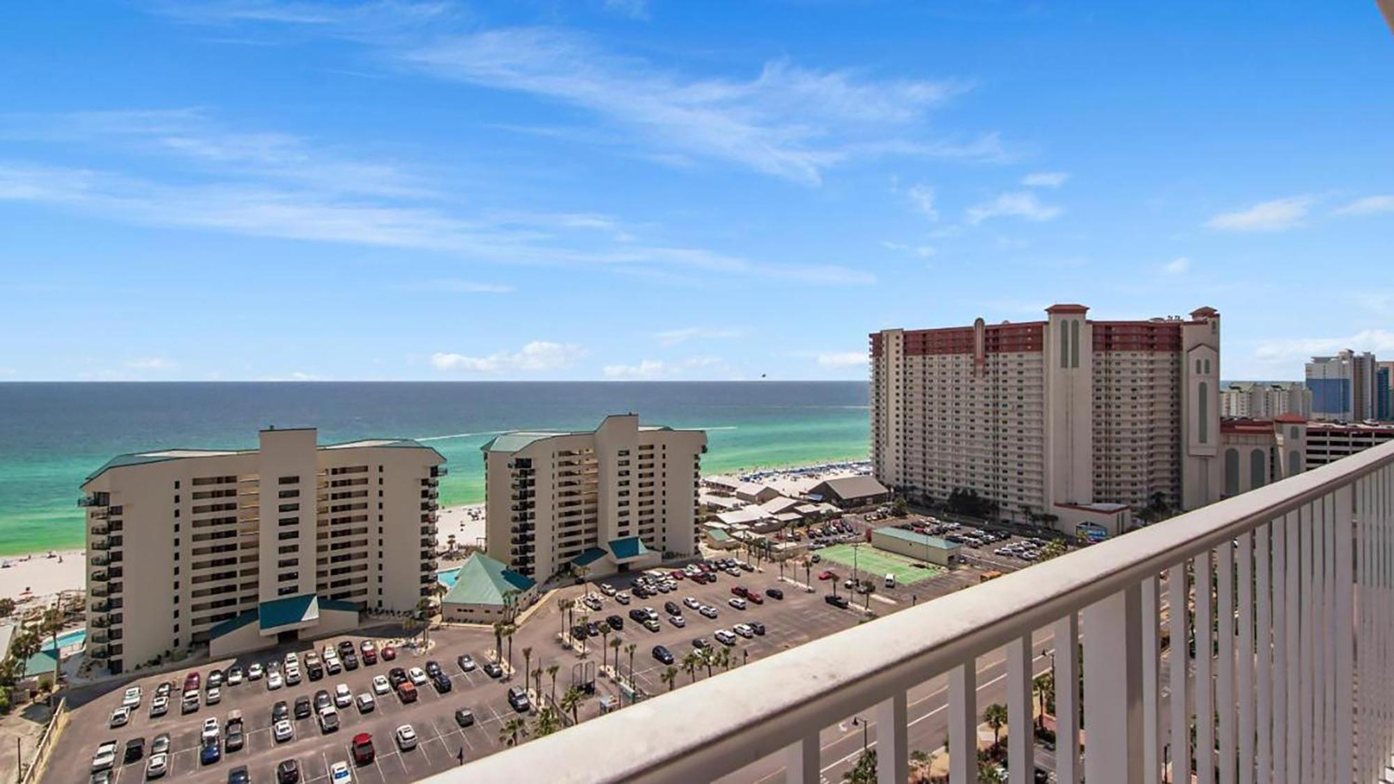 Laketown Wharf 1608 By Emerald Coast Retreats Panama City Beach