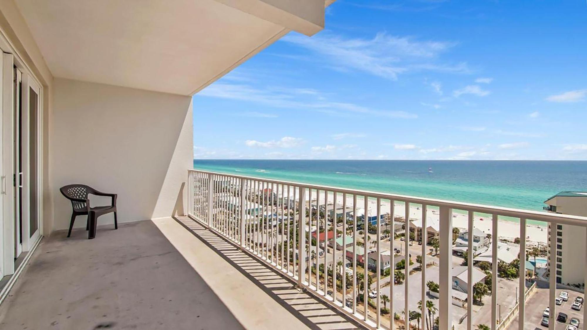 Laketown Wharf 1608 By Emerald Coast Retreats Panama City Beach
