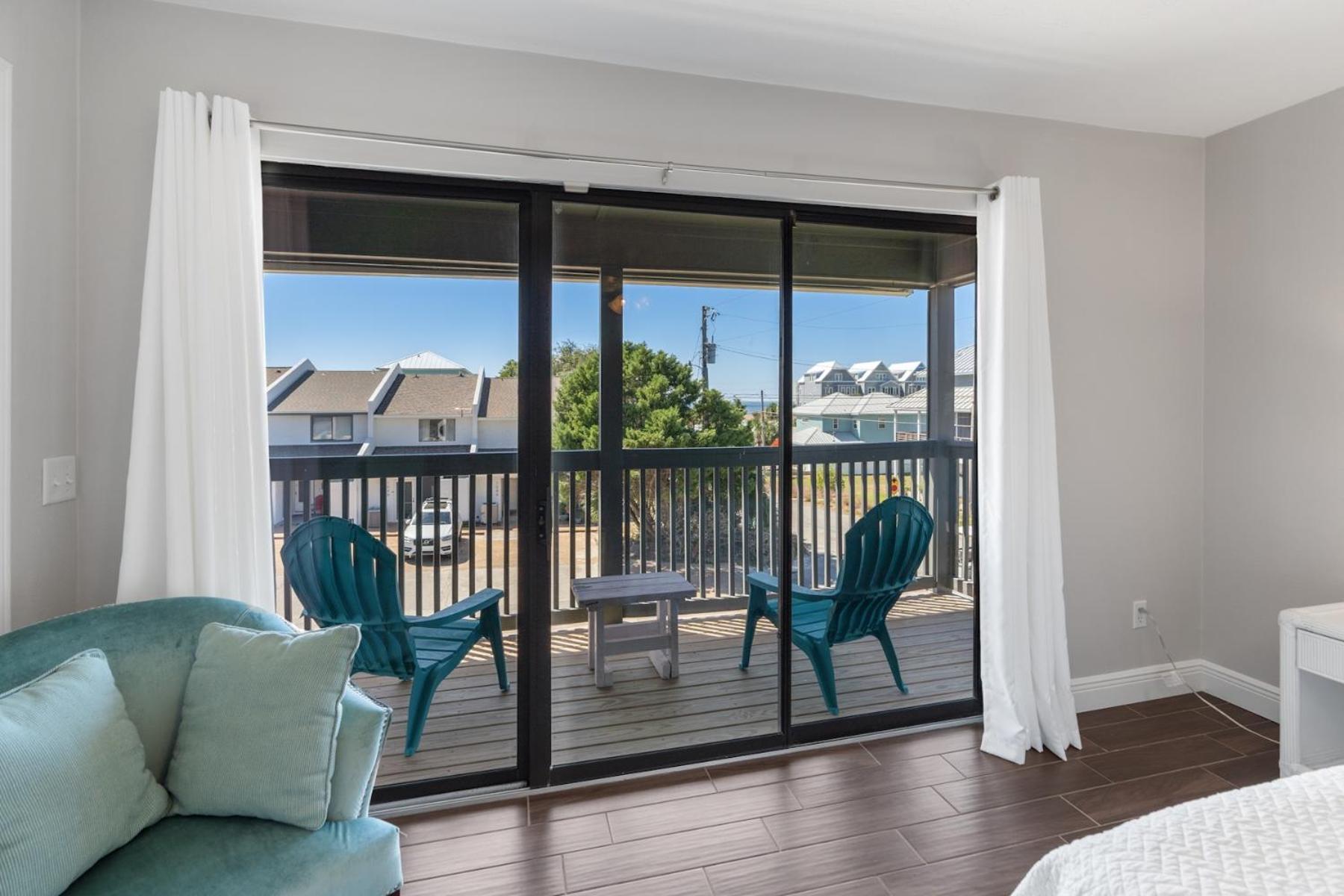 Holiday home Salty Kiss Townhouse
