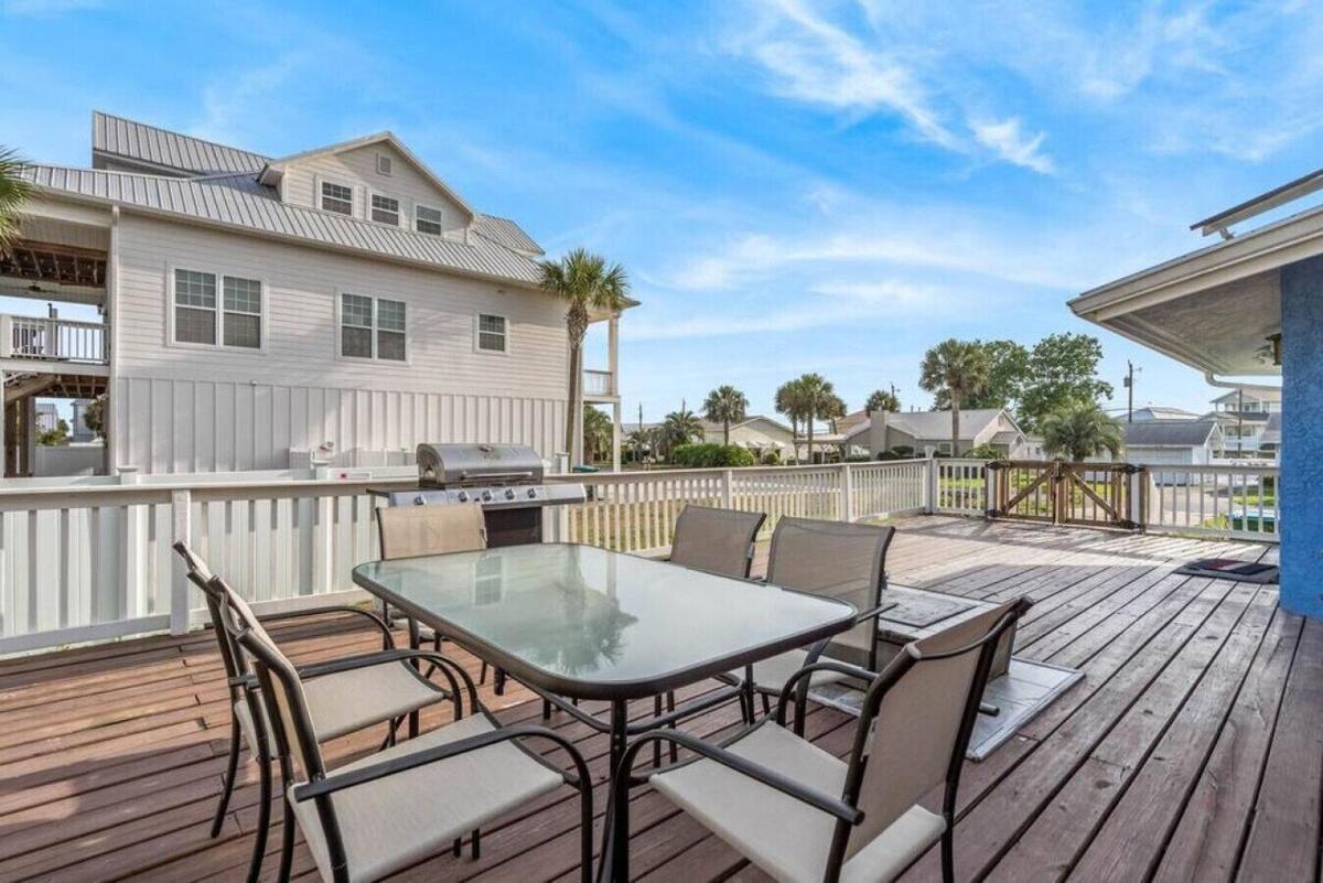Belaire Gated Access Holiday home *