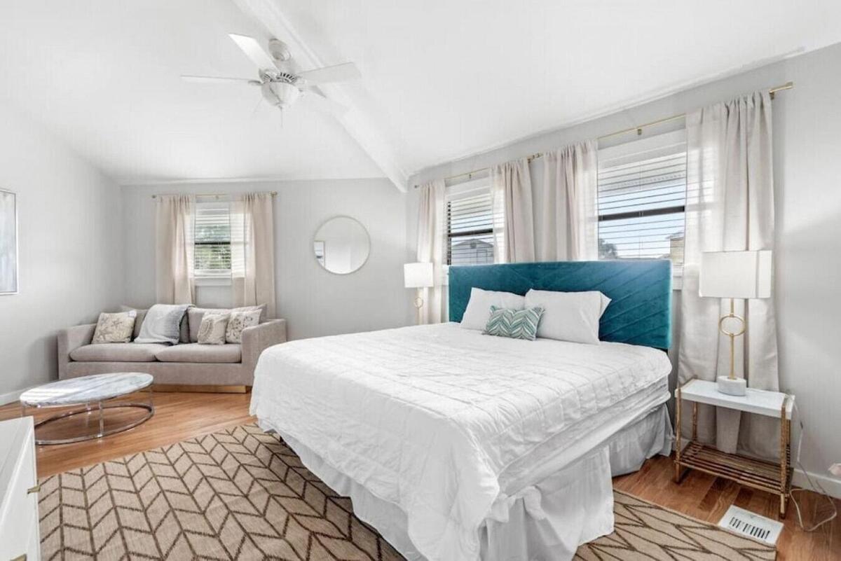 Belaire Gated Access Holiday home *