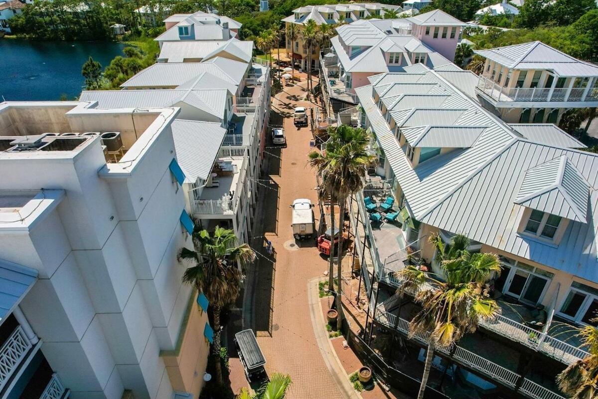 Carillon Market 301 Apartment Panama City Beach