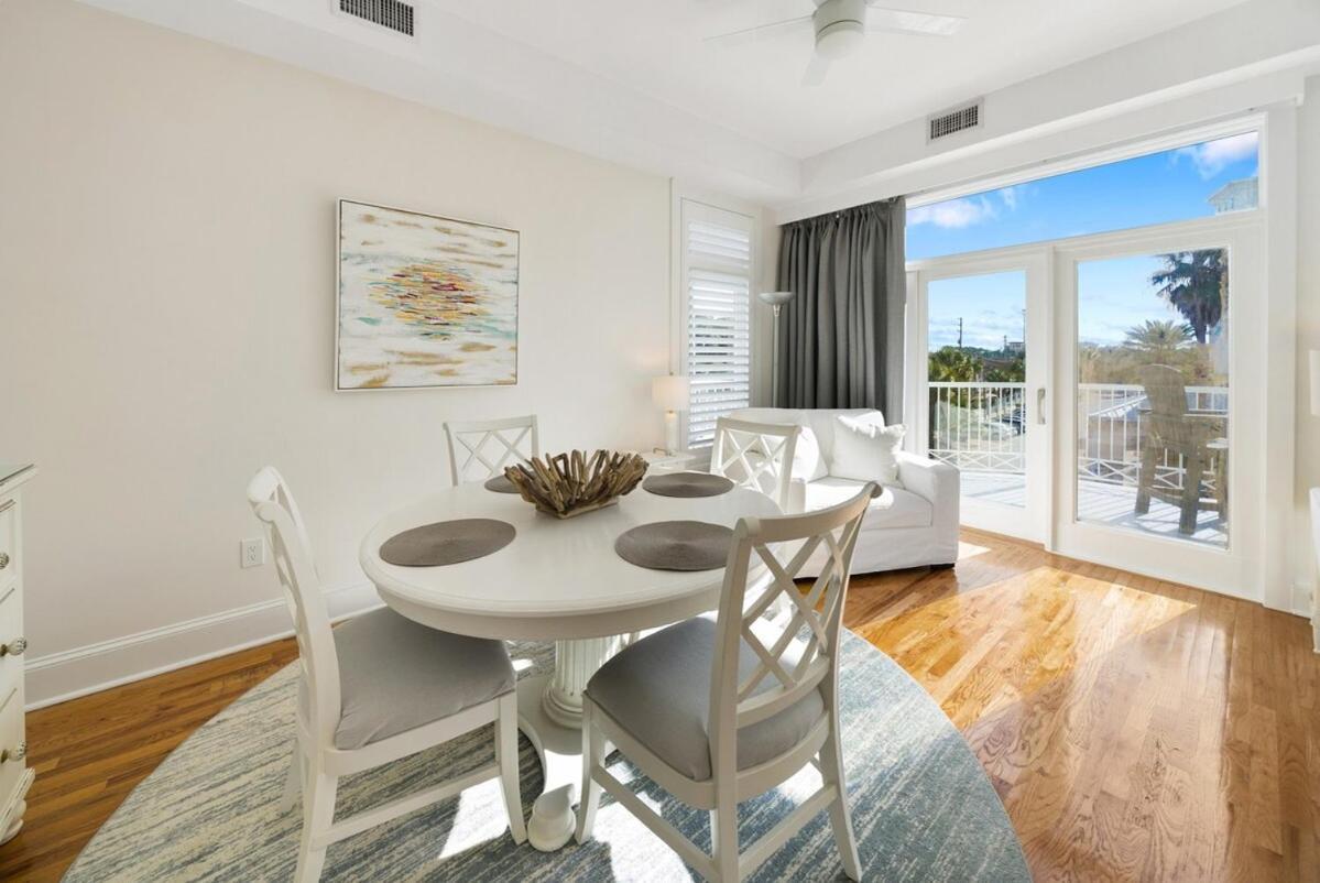 Carillon Market 301 Apartment Panama City Beach