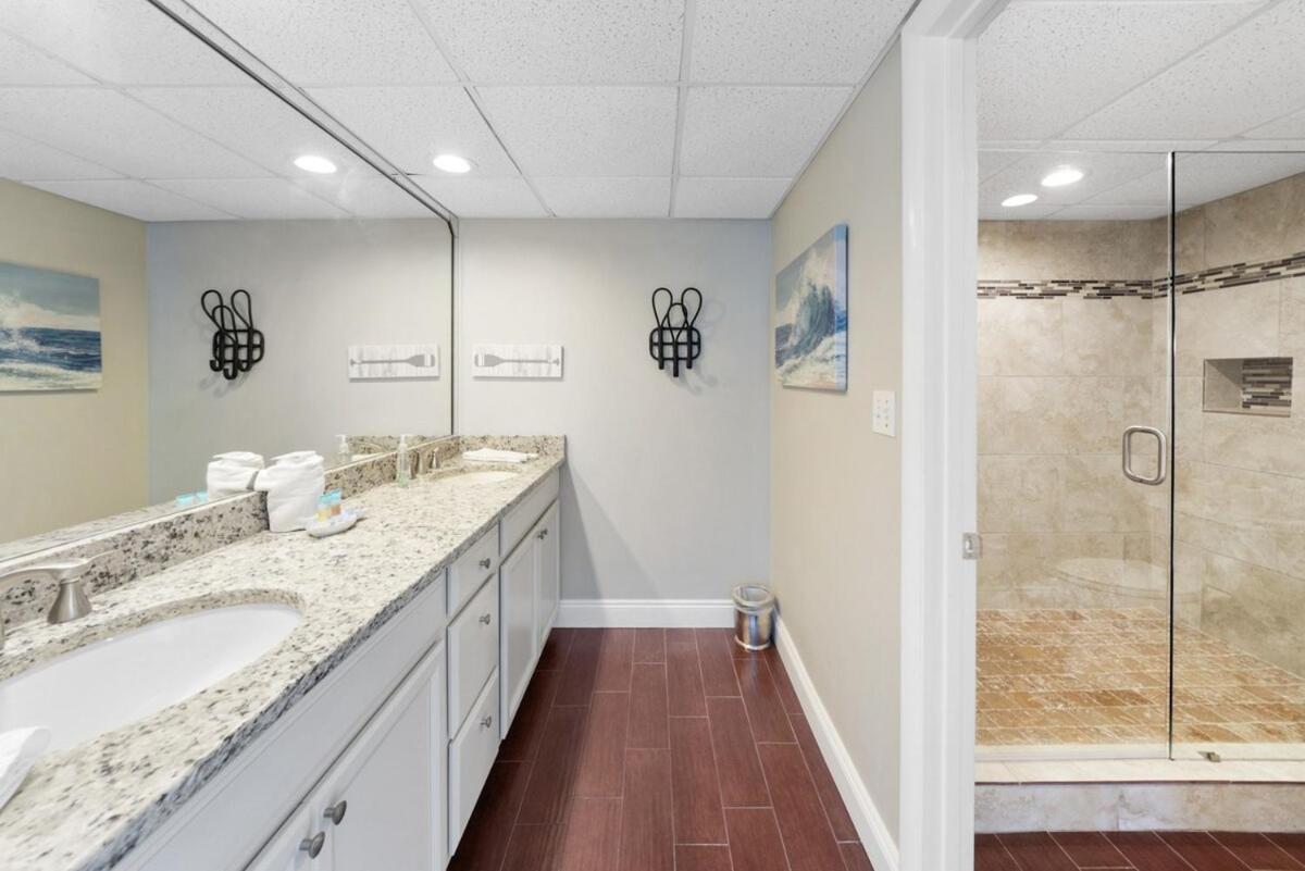 Long 1103 Apartment *