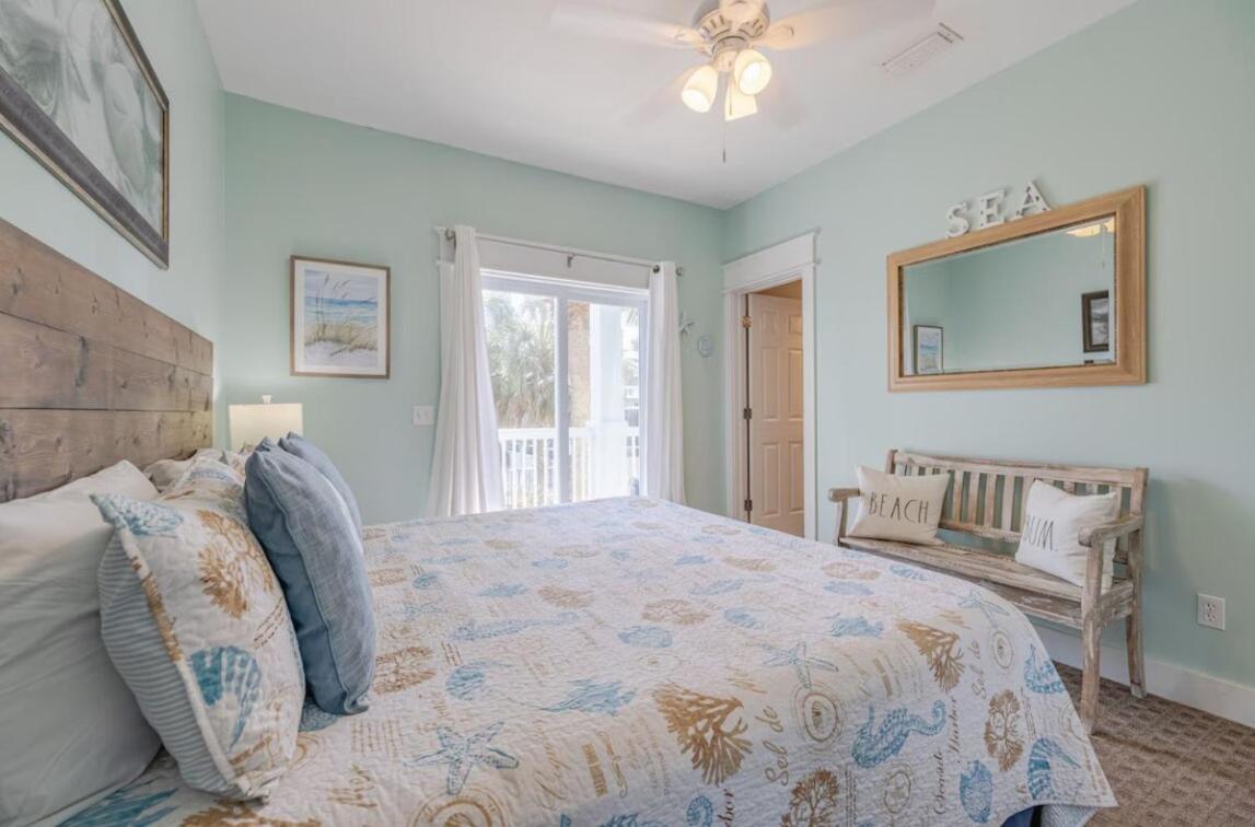 Barefoot Dreams Gulf Views Steps From Pool The Area Holiday home *