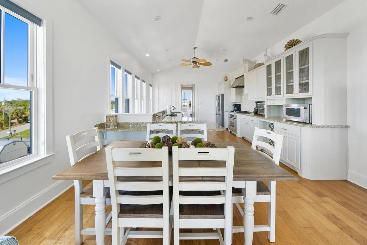 Aloha Beaches 20 Steps From Private Pool *