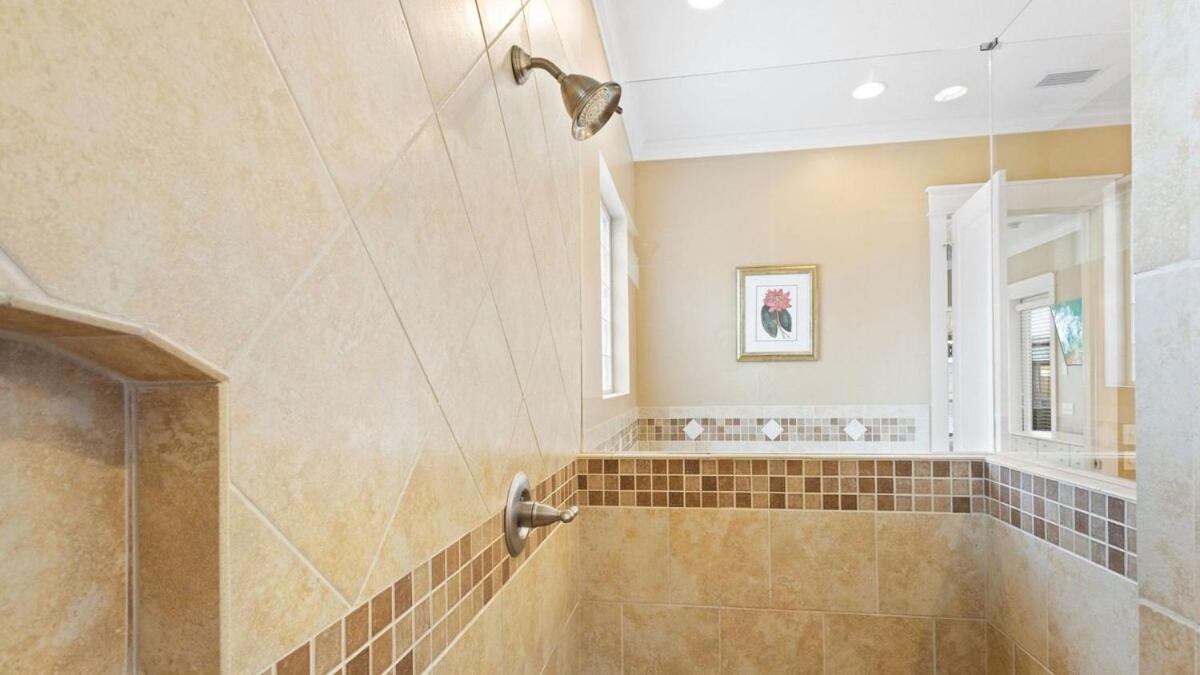 122 Kelly The Real Fun Pool Hot Tub Holiday home *