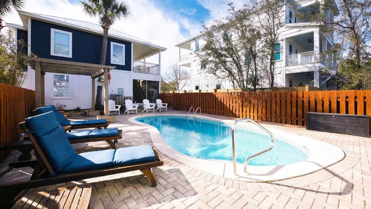 12 C Breeze Private Pool Sleeps 16 Near Rosemary Holiday home