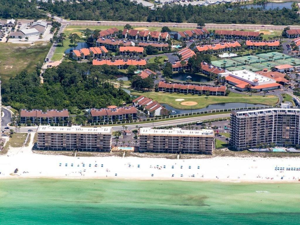 Apartment Edgewater Leeward 101