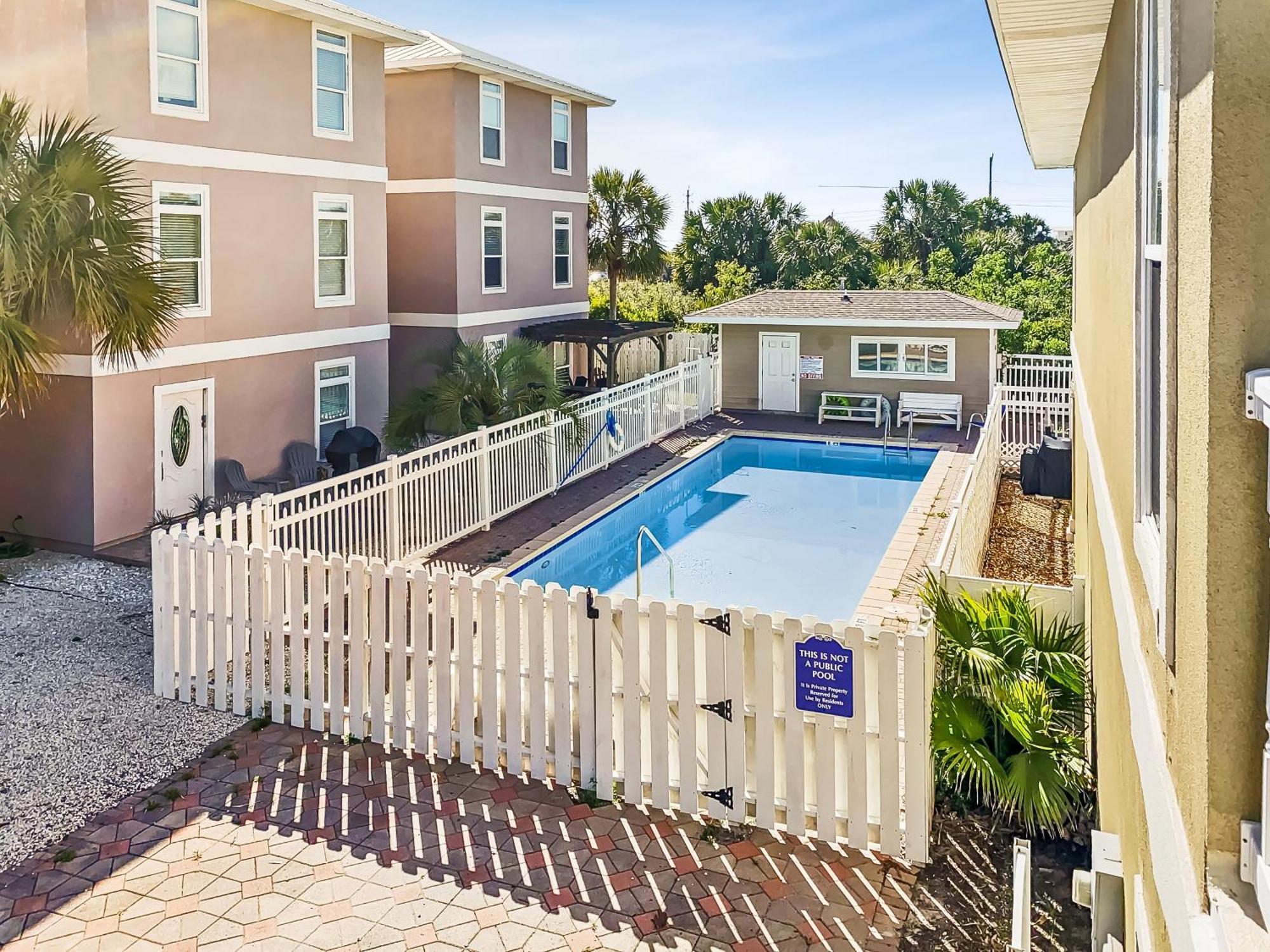 Royal Palms Retreat