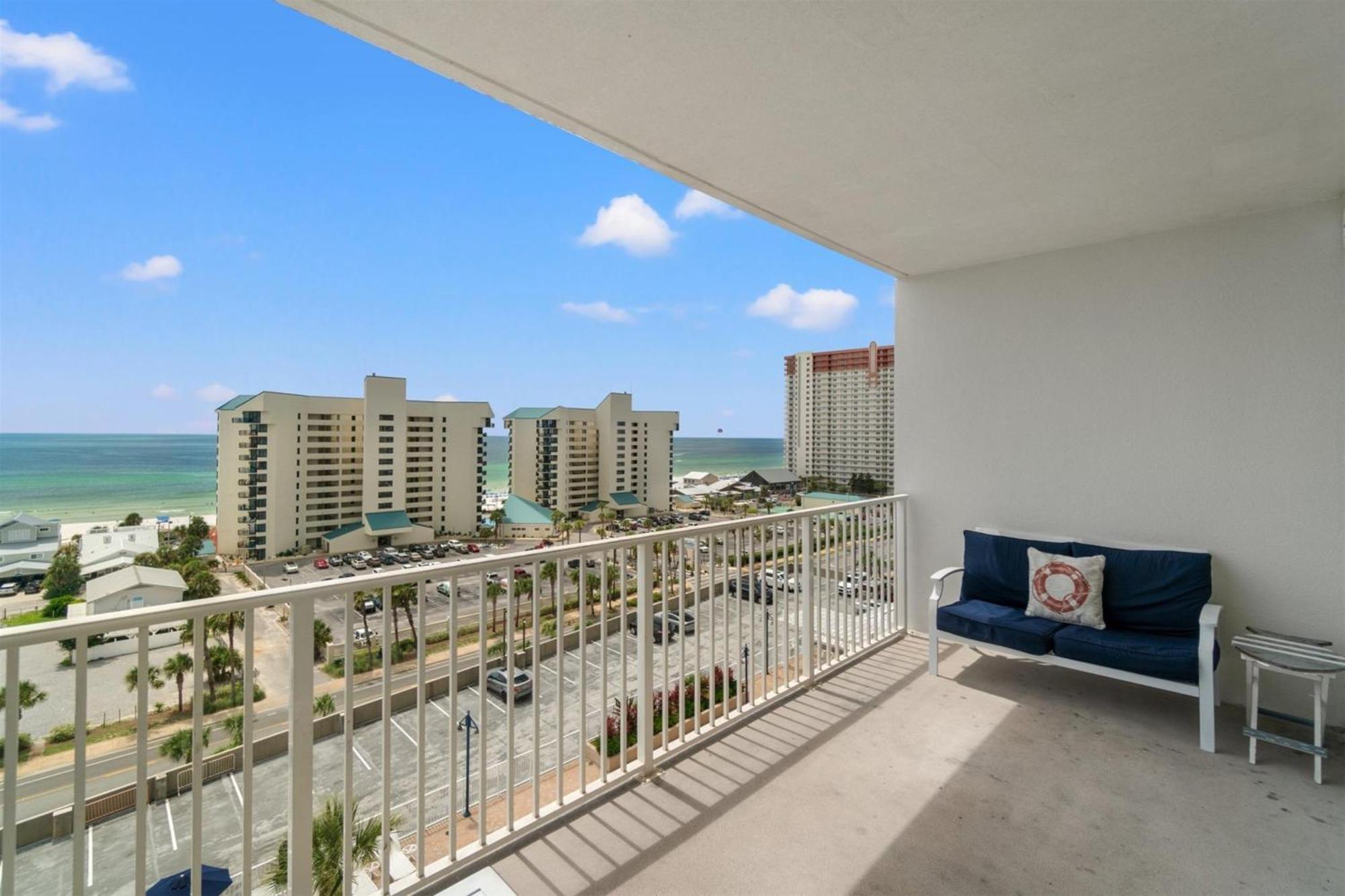 Laketown Wharf 802 *