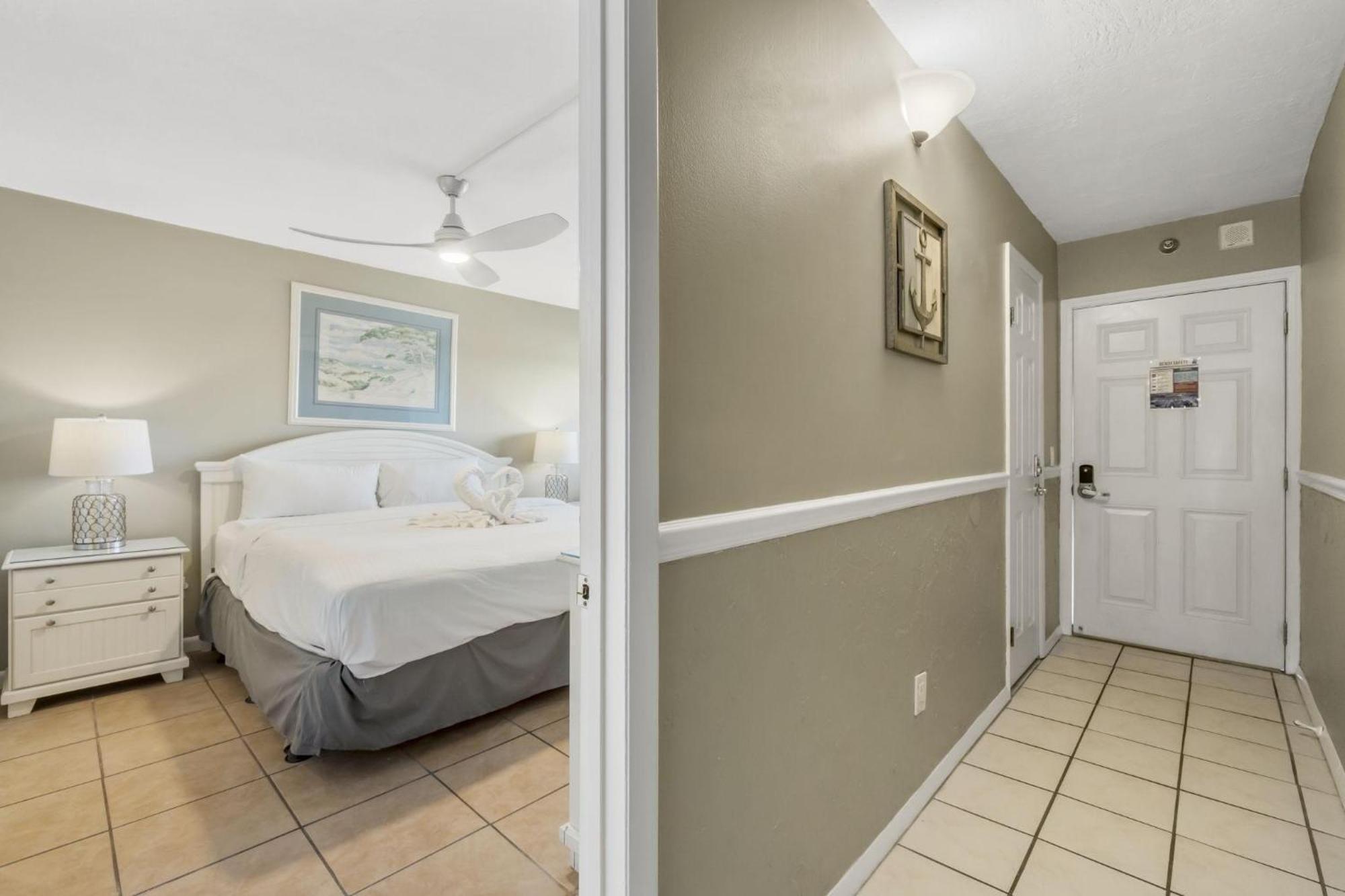 Apartment The Summit 1128