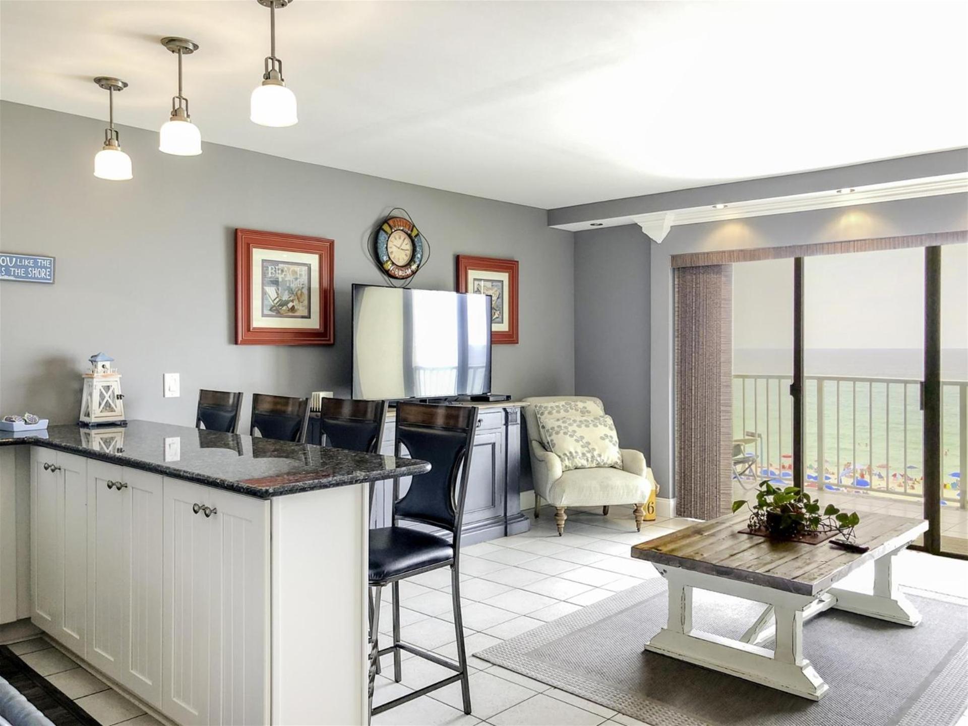The Summit 611 Apartment