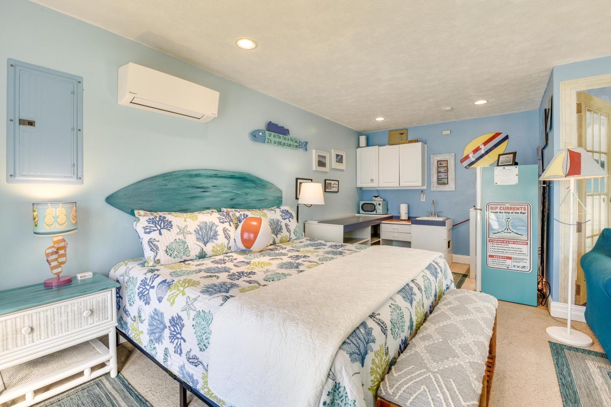 Apartment Pcb With Private Patio Steps To Beach!