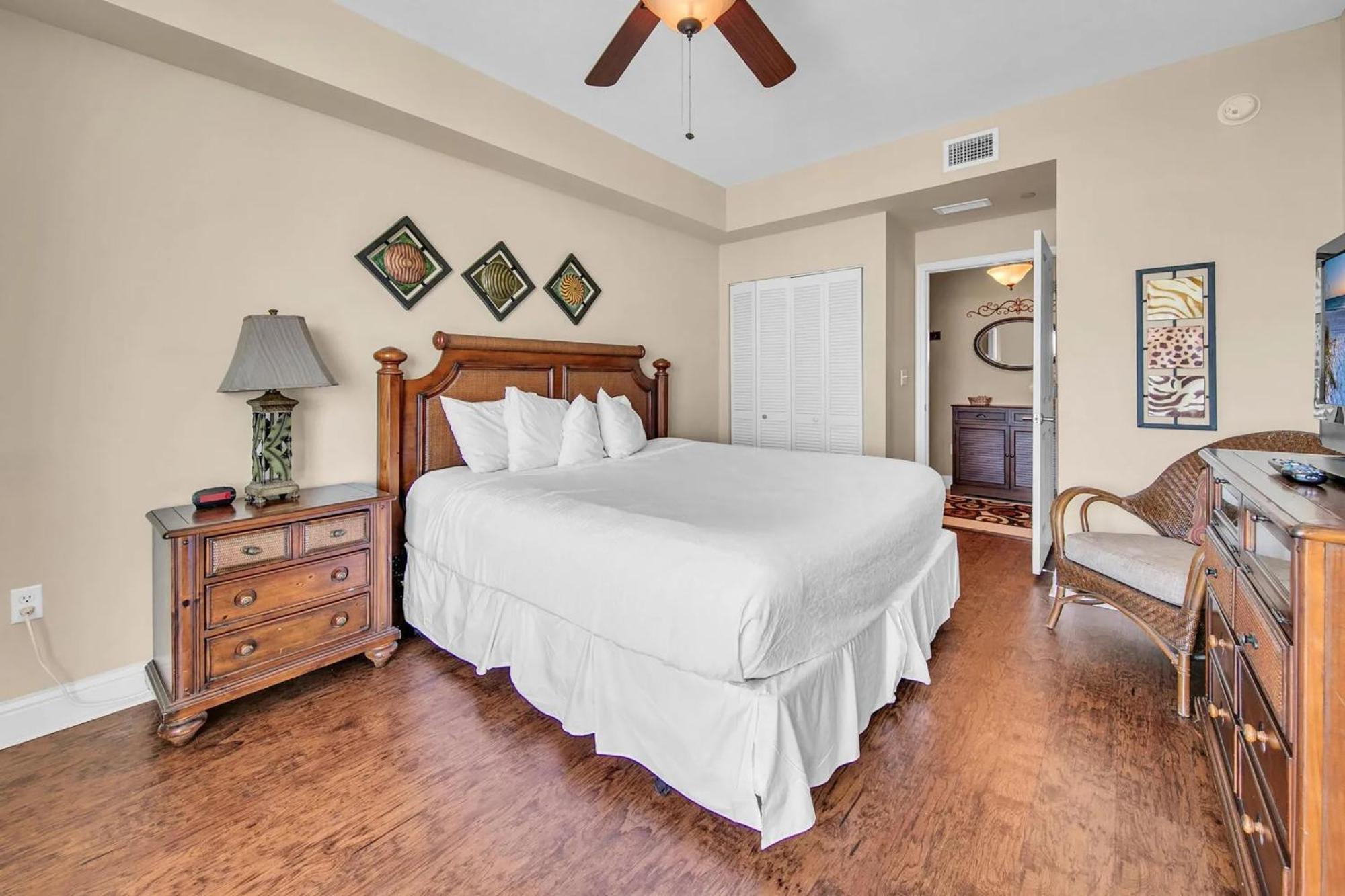 Aqua 711 By Emerald Coast Retreats * Panama City Beach