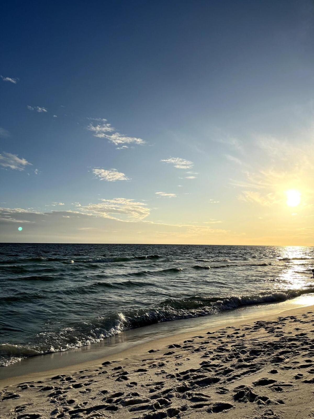 Toasted Coconut: Walk To Beach/hottub/kid Friendly Holiday home *