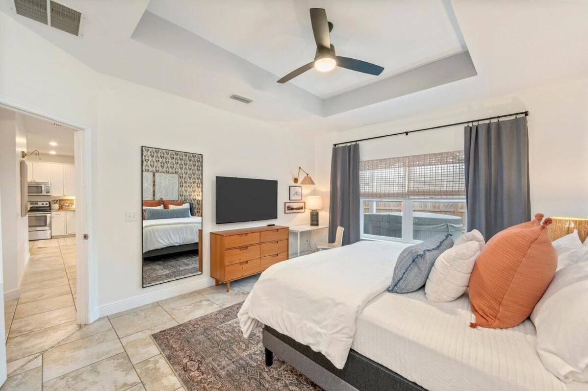Holiday home Toasted Coconut: Walk To Beach/hottub/kid Friendly Panama City Beach