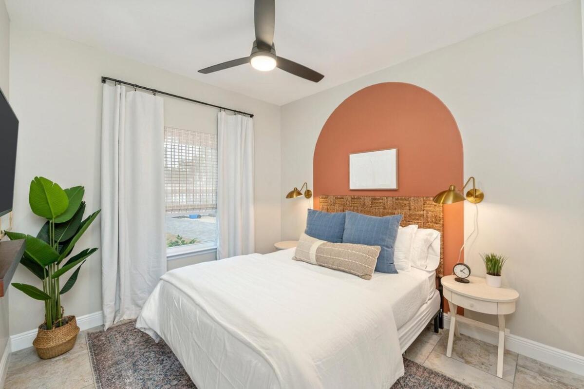 Toasted Coconut: Walk To Beach/hottub/kid Friendly Holiday home Panama City Beach