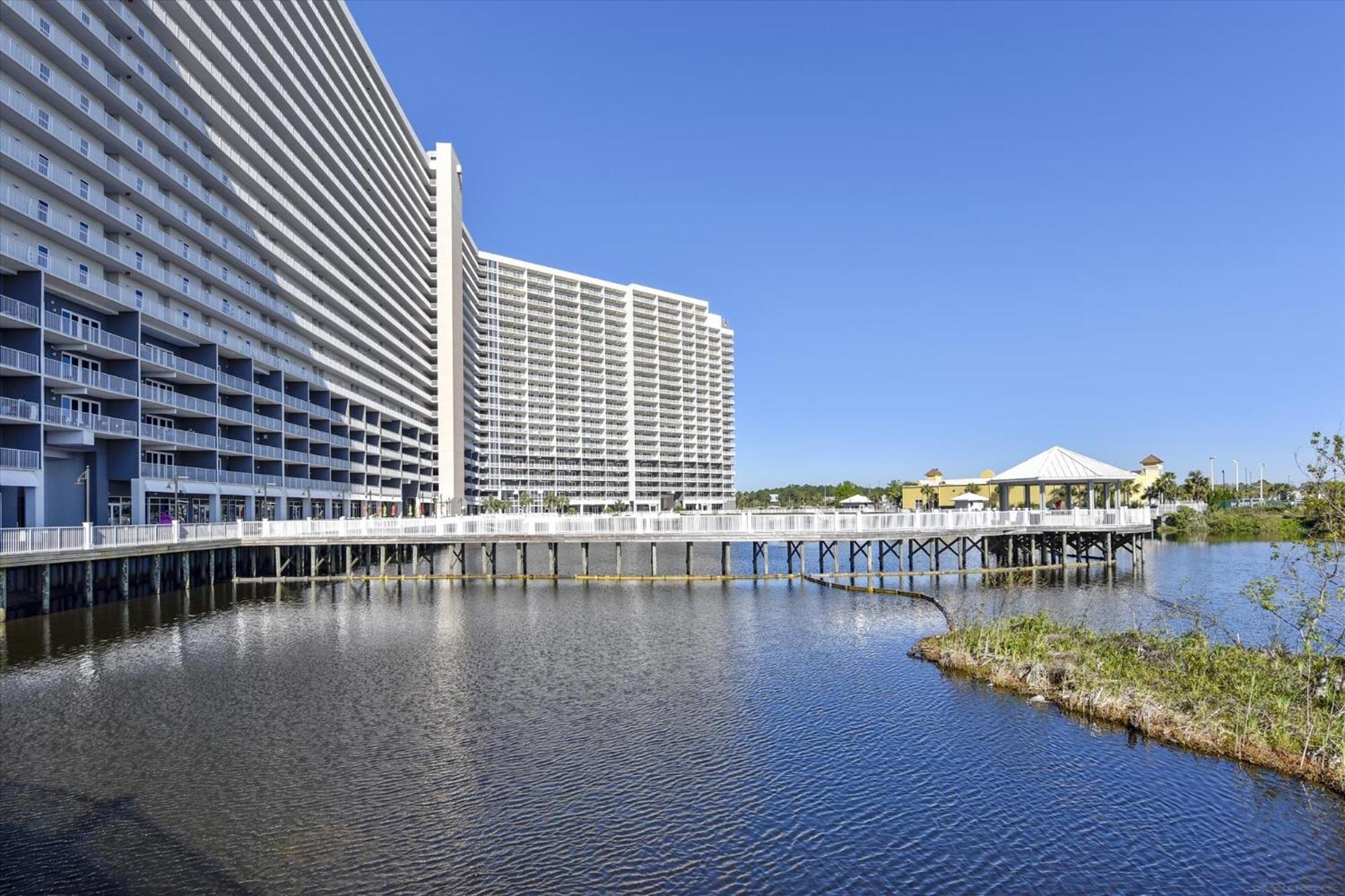 Apartment Laketown Wharf 1003, Gulf View, Sleeps 6, Free Fun! Updated!