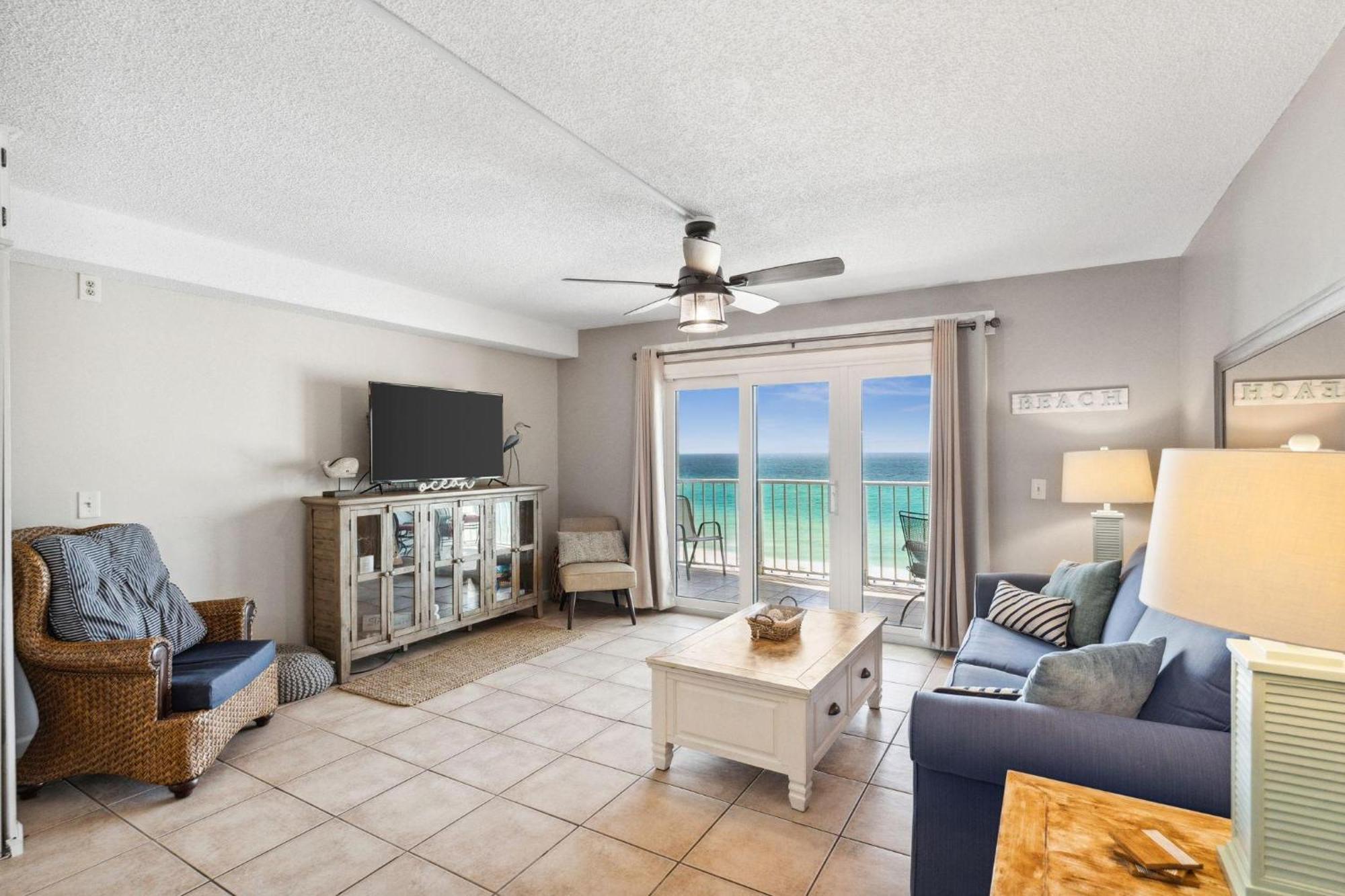 The Summit 817 Apartment