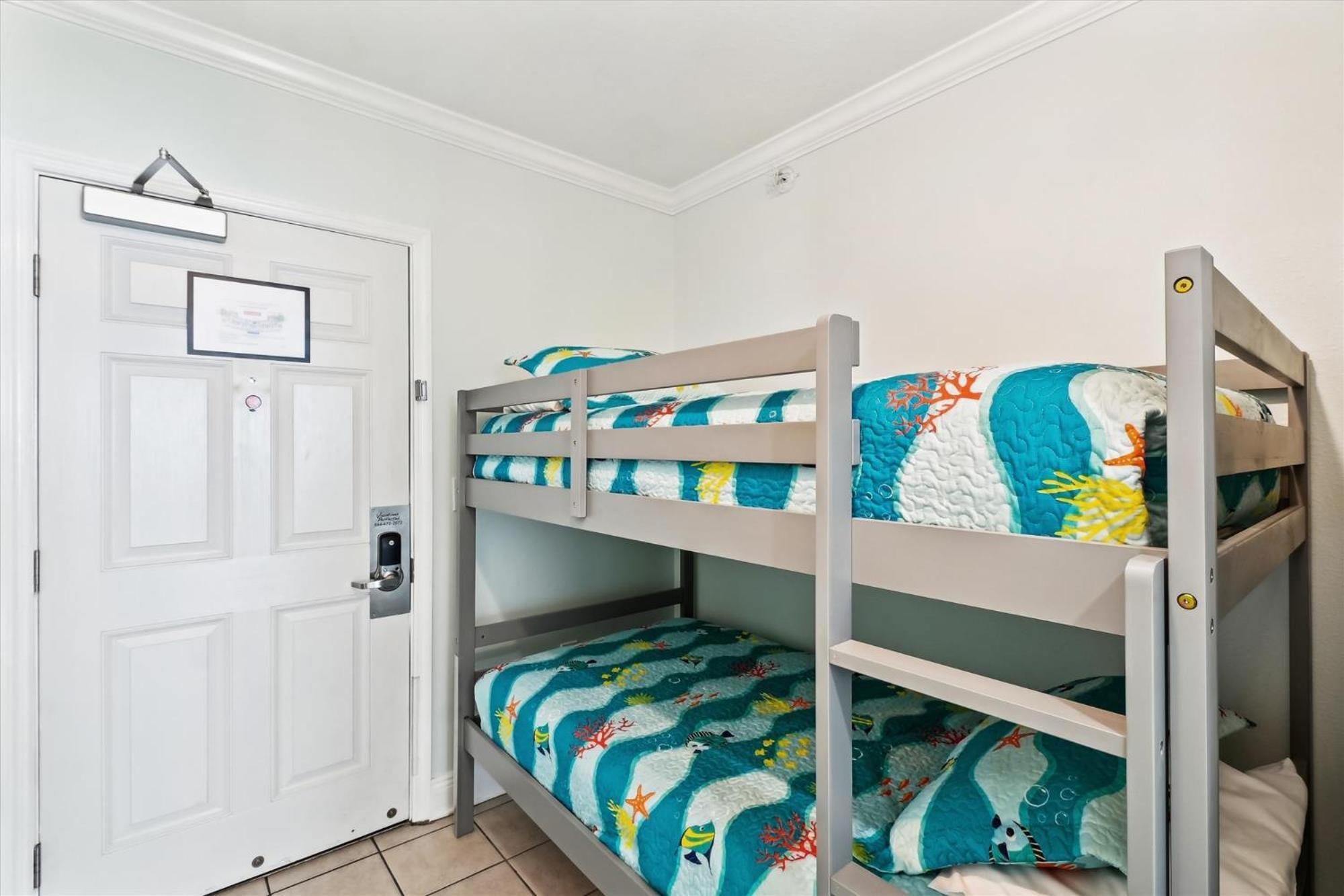 Emerald 1830 - 2 Bedroom 2 Bathbunks Sleeps 8 * Panama City Beach