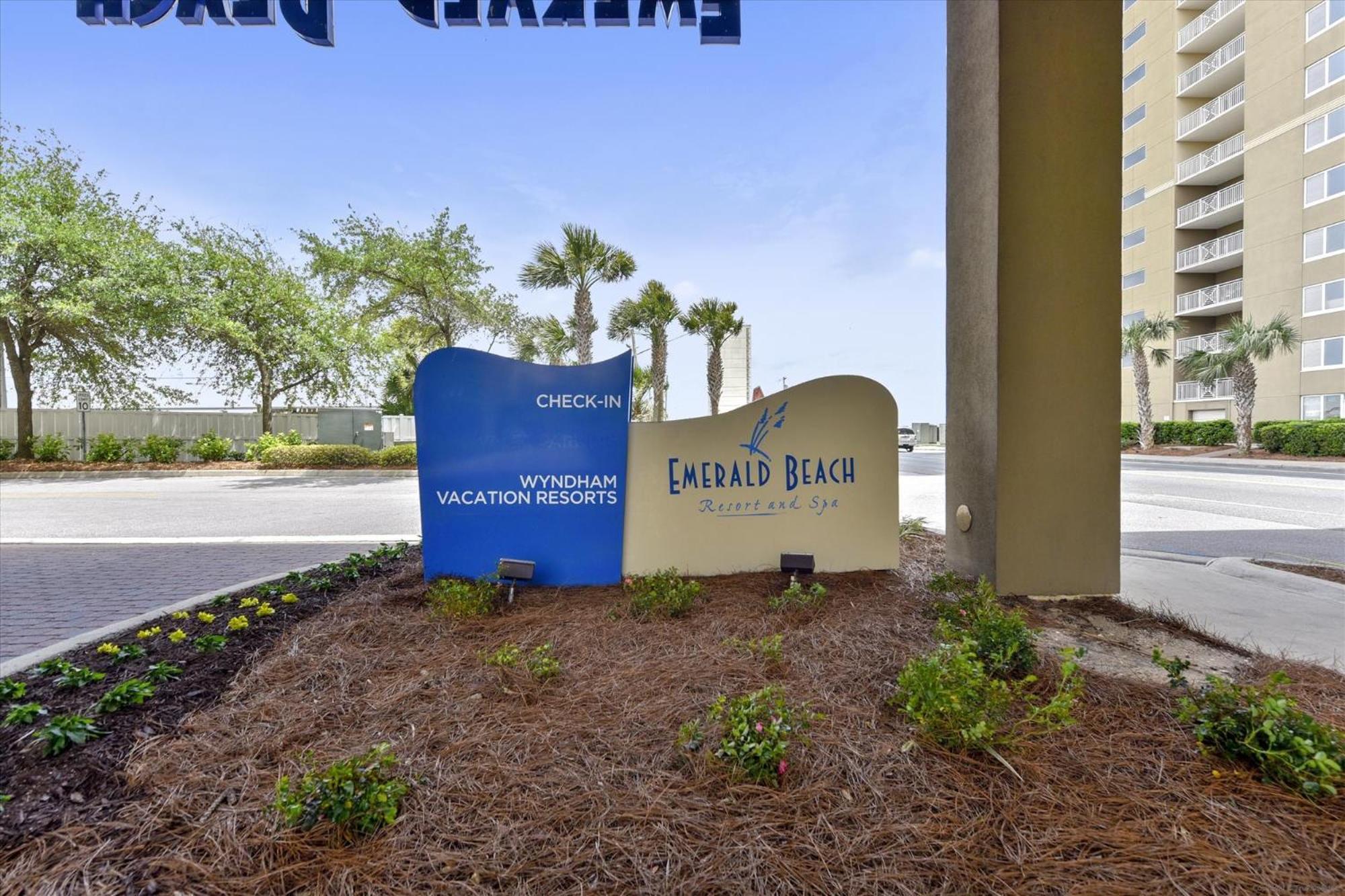 Emerald 1830 - 2 Bedroom 2 Bathbunks Sleeps 8