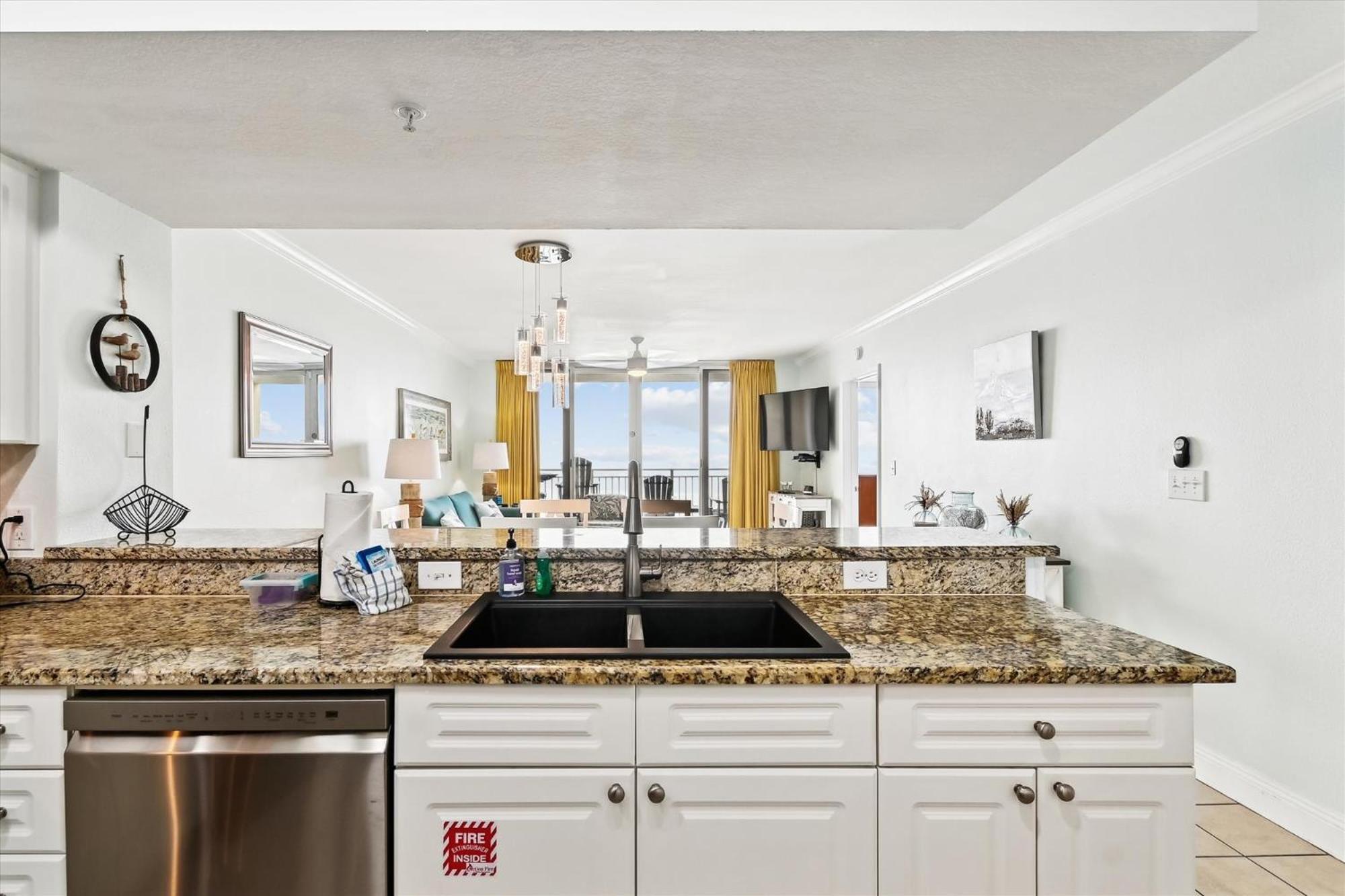 Emerald 1830 - 2 Bedroom 2 Bathbunks Sleeps 8 *