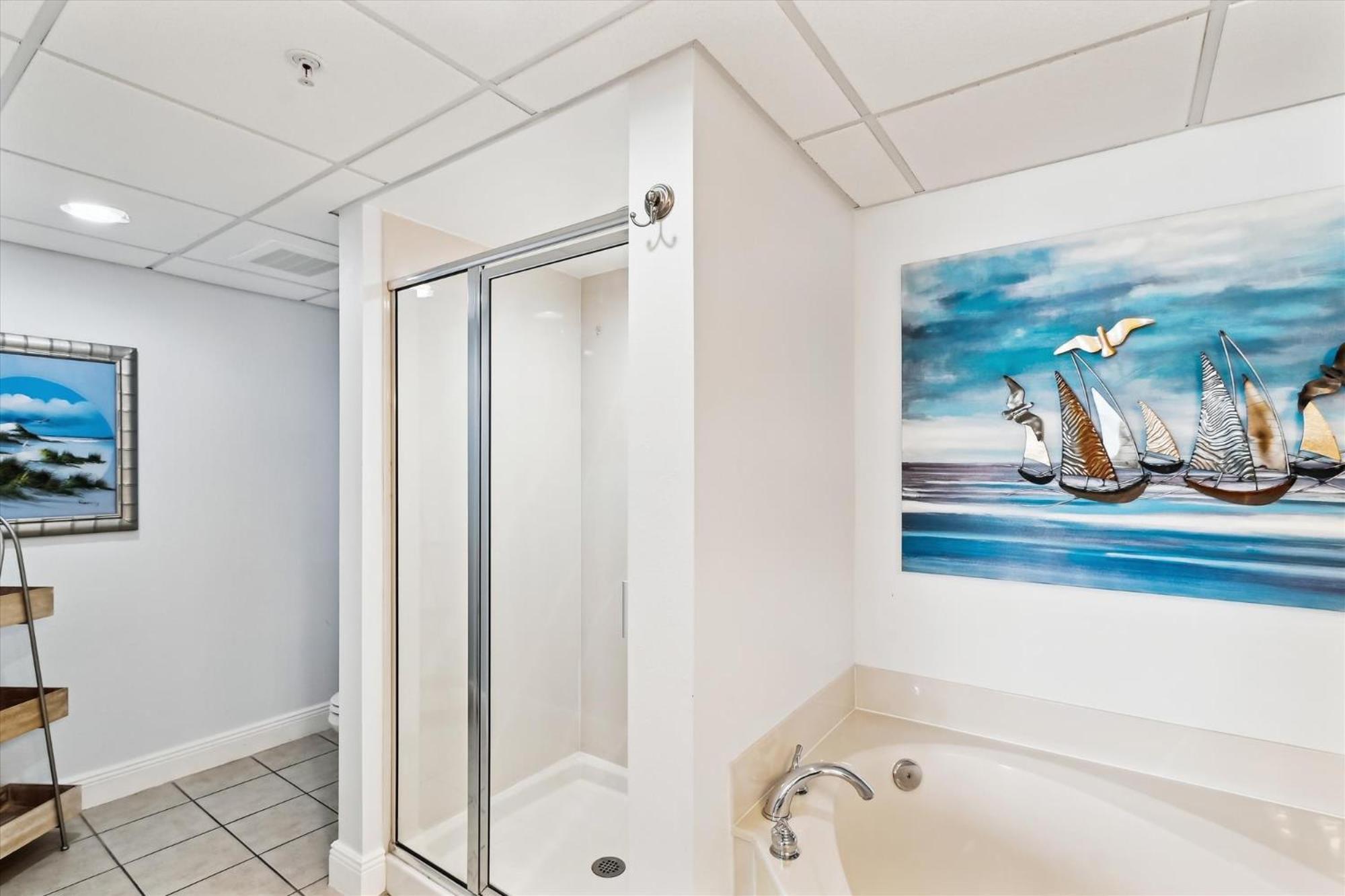 Emerald 1830 - 2 Bedroom 2 Bathbunks Sleeps 8 Apartment Panama City Beach