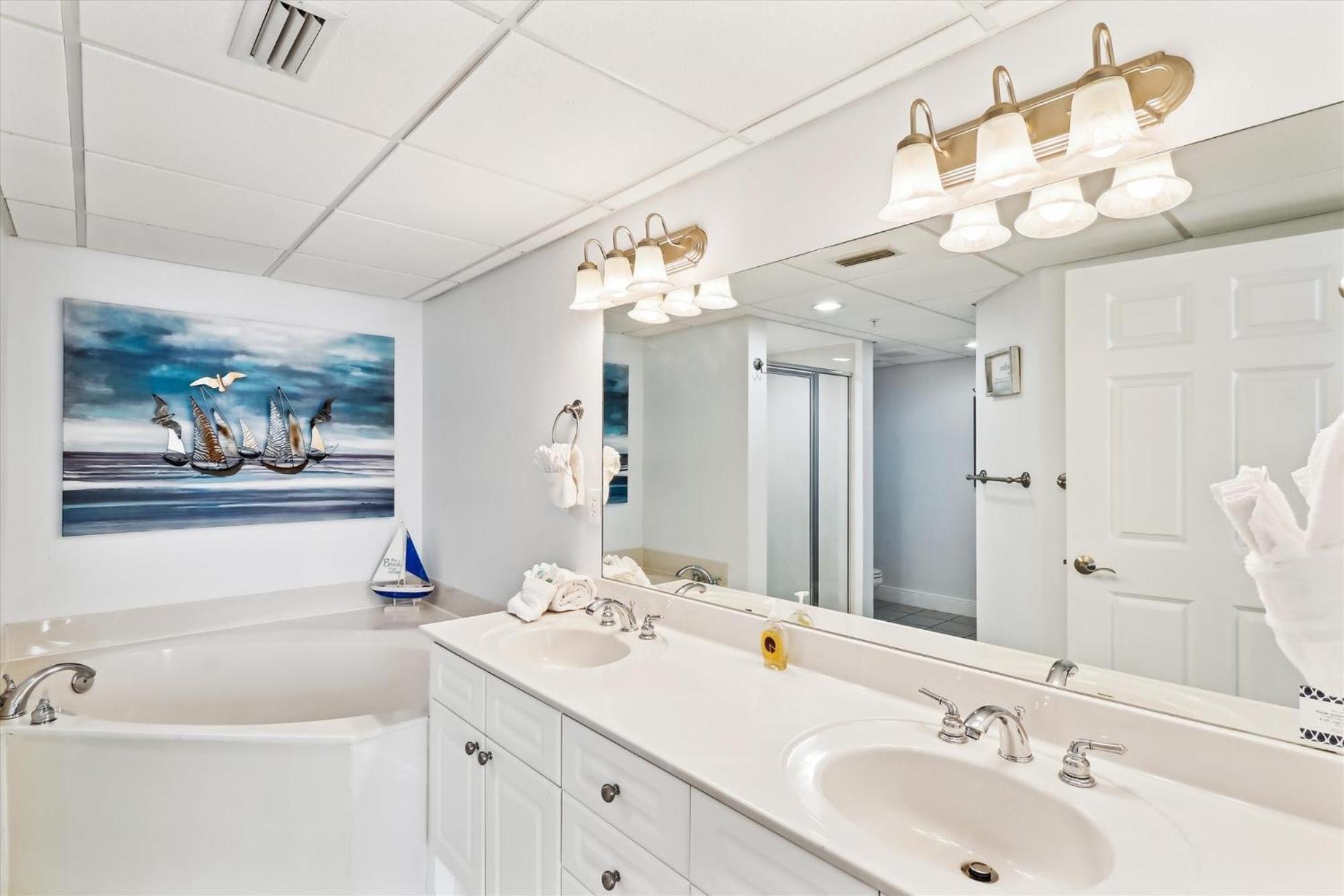 Emerald 1830 - 2 Bedroom 2 Bathbunks Sleeps 8 * Panama City Beach