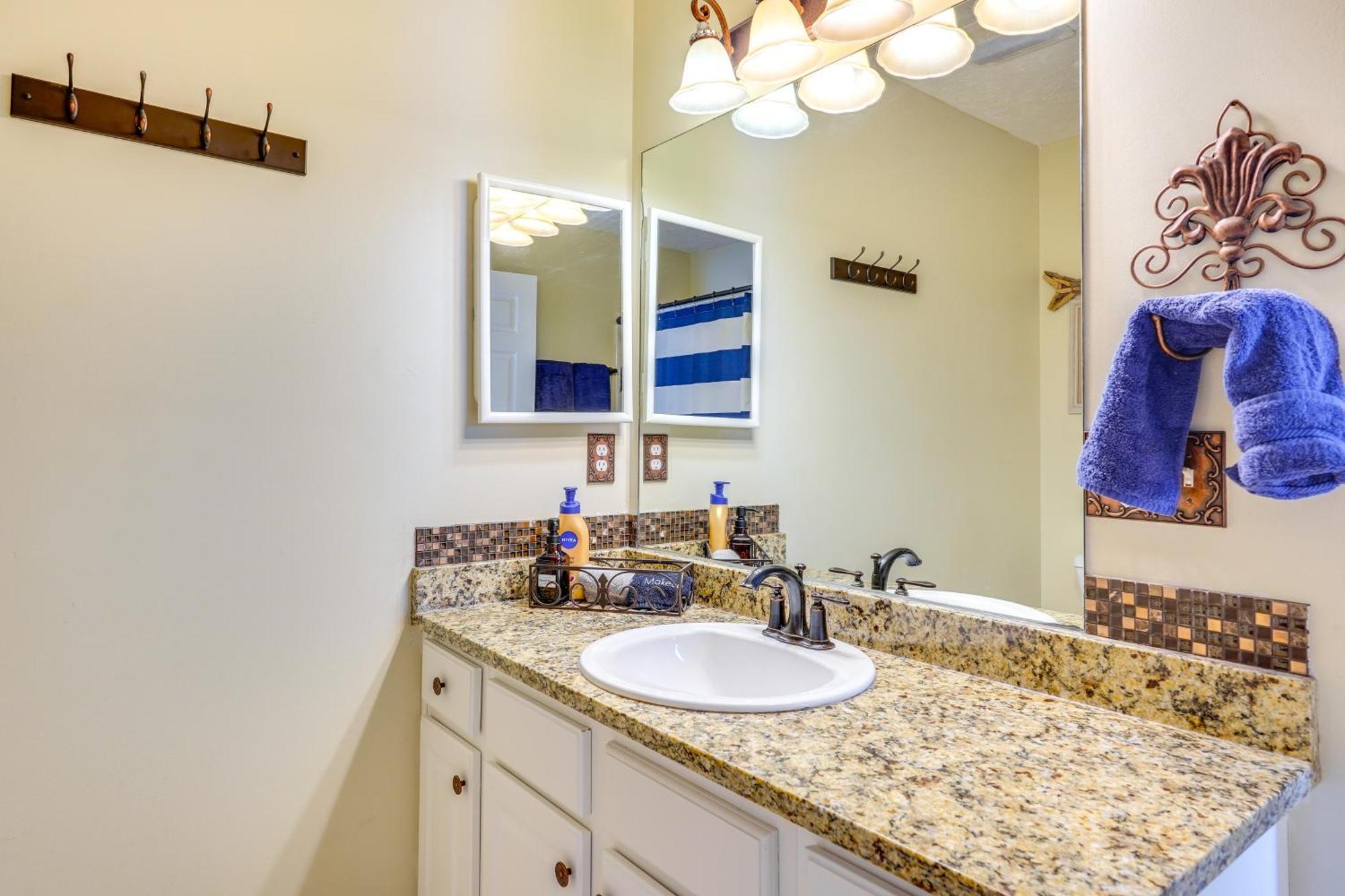 1 Mi To Gulf With Patio And Pool Access In Pcb! Holiday home *