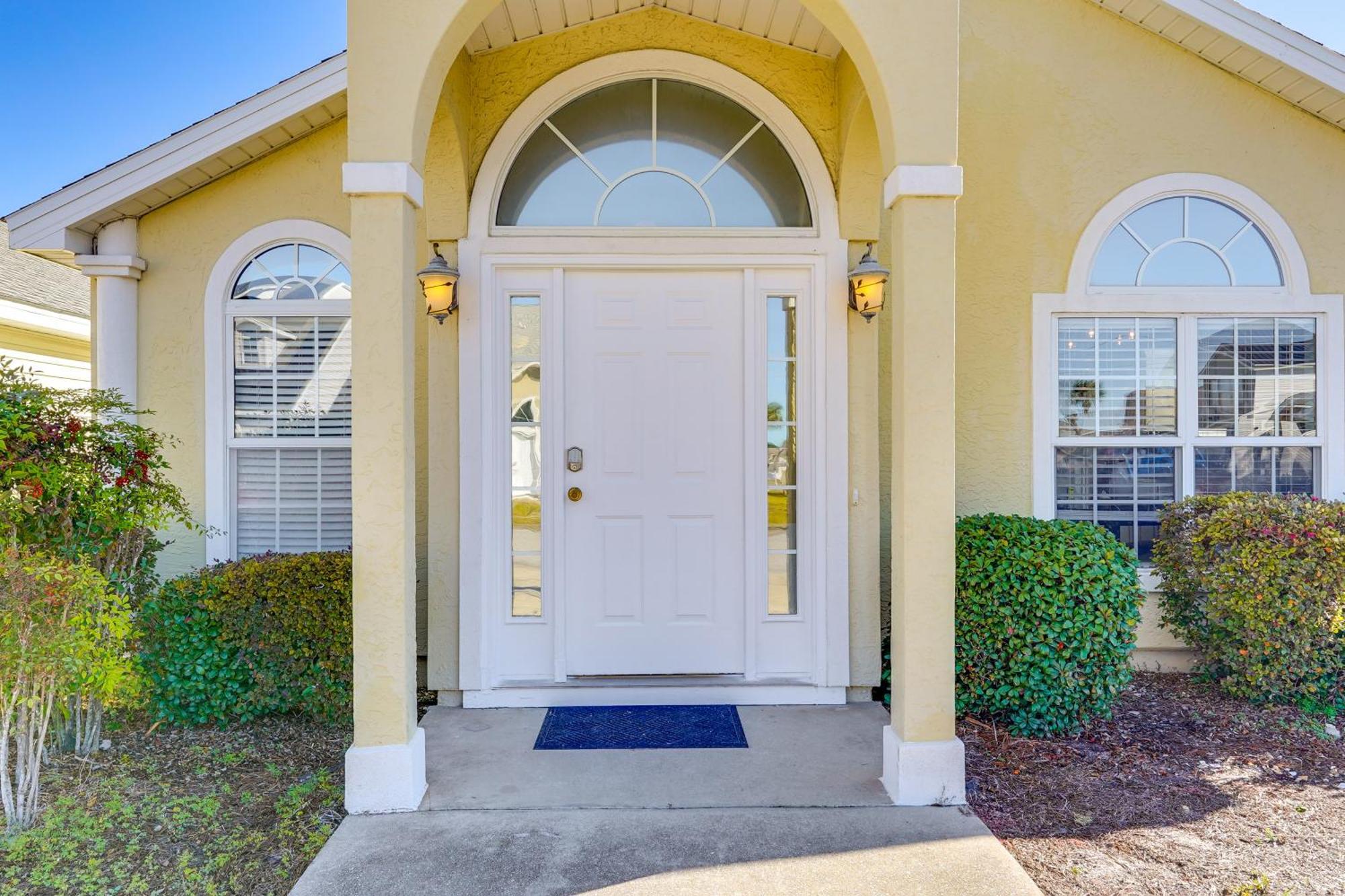 1 Mi To Gulf With Patio And Pool Access In Pcb! Panama City Beach