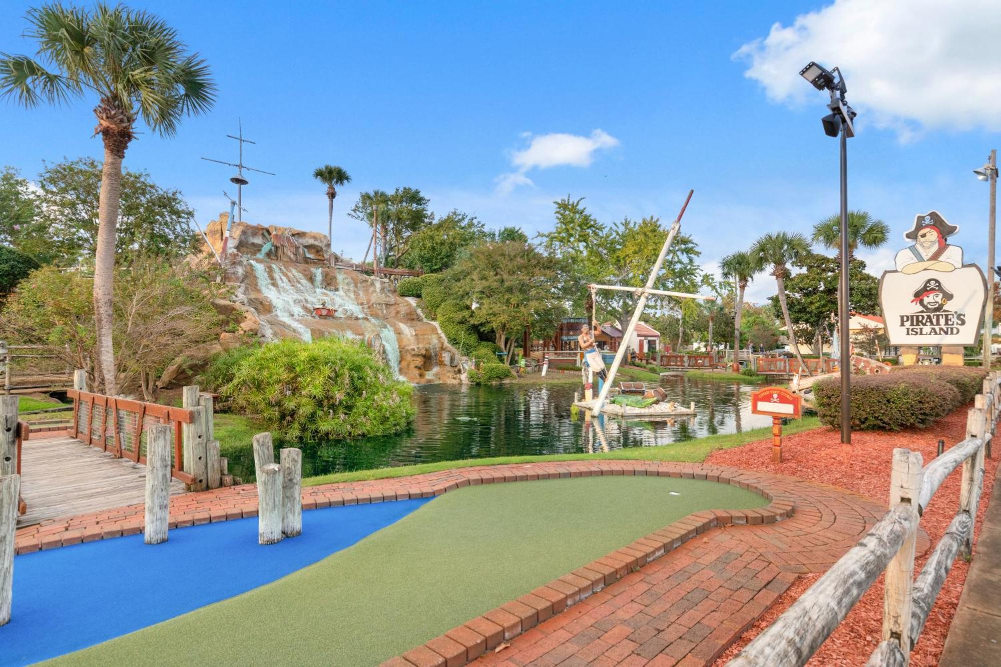 Pet Friendly House New Tastefully Remodeled W Golf Cart Included! Holiday home