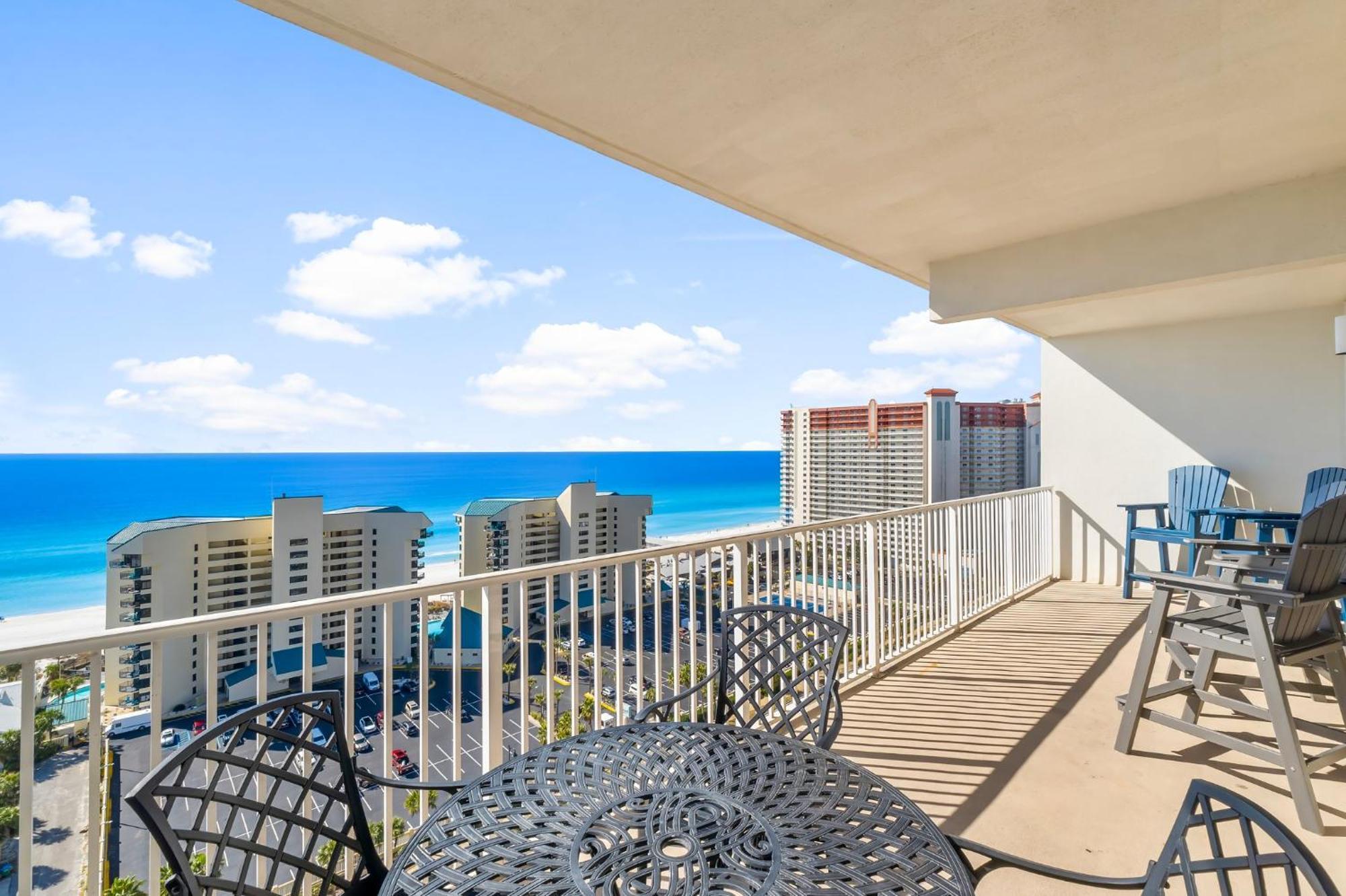 Ocean & Views! Spacious 3-br For 8! By Dolce Getaways Pcb Apartment